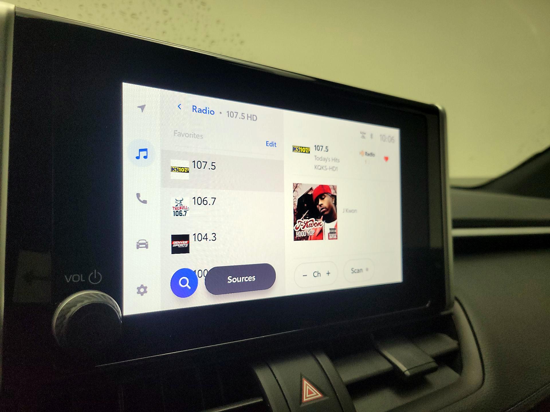 Thumbnail: 2024 Toyota RAV4 - 16