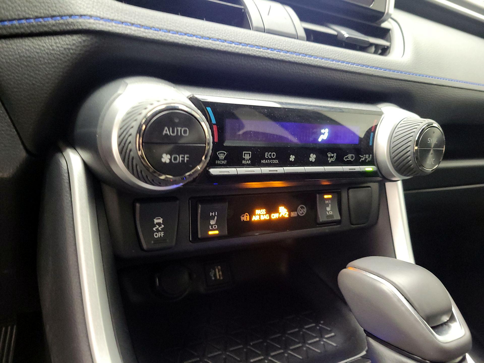 Thumbnail: 2024 Toyota RAV4 - 17