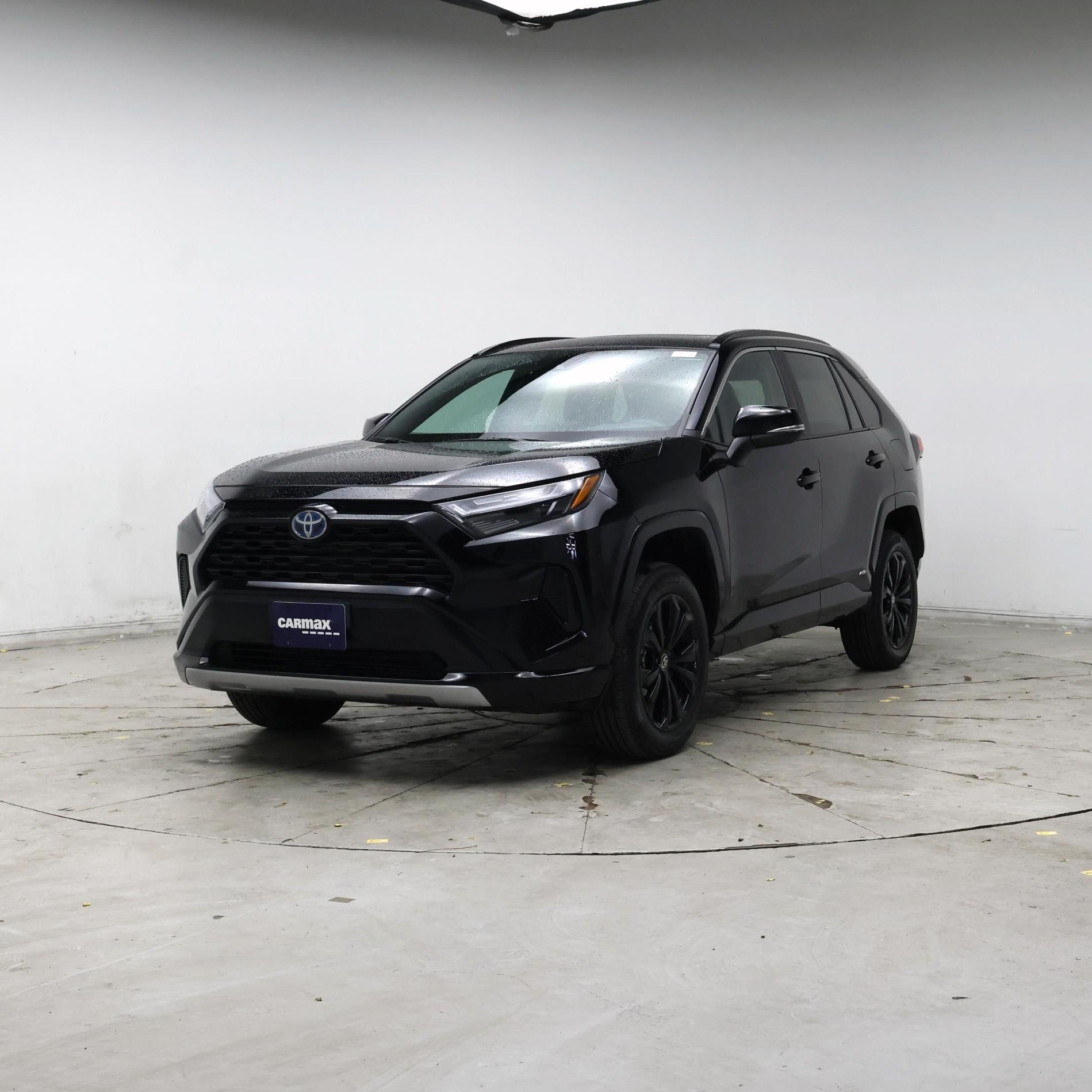 Thumbnail: 2024 Toyota RAV4 - 4