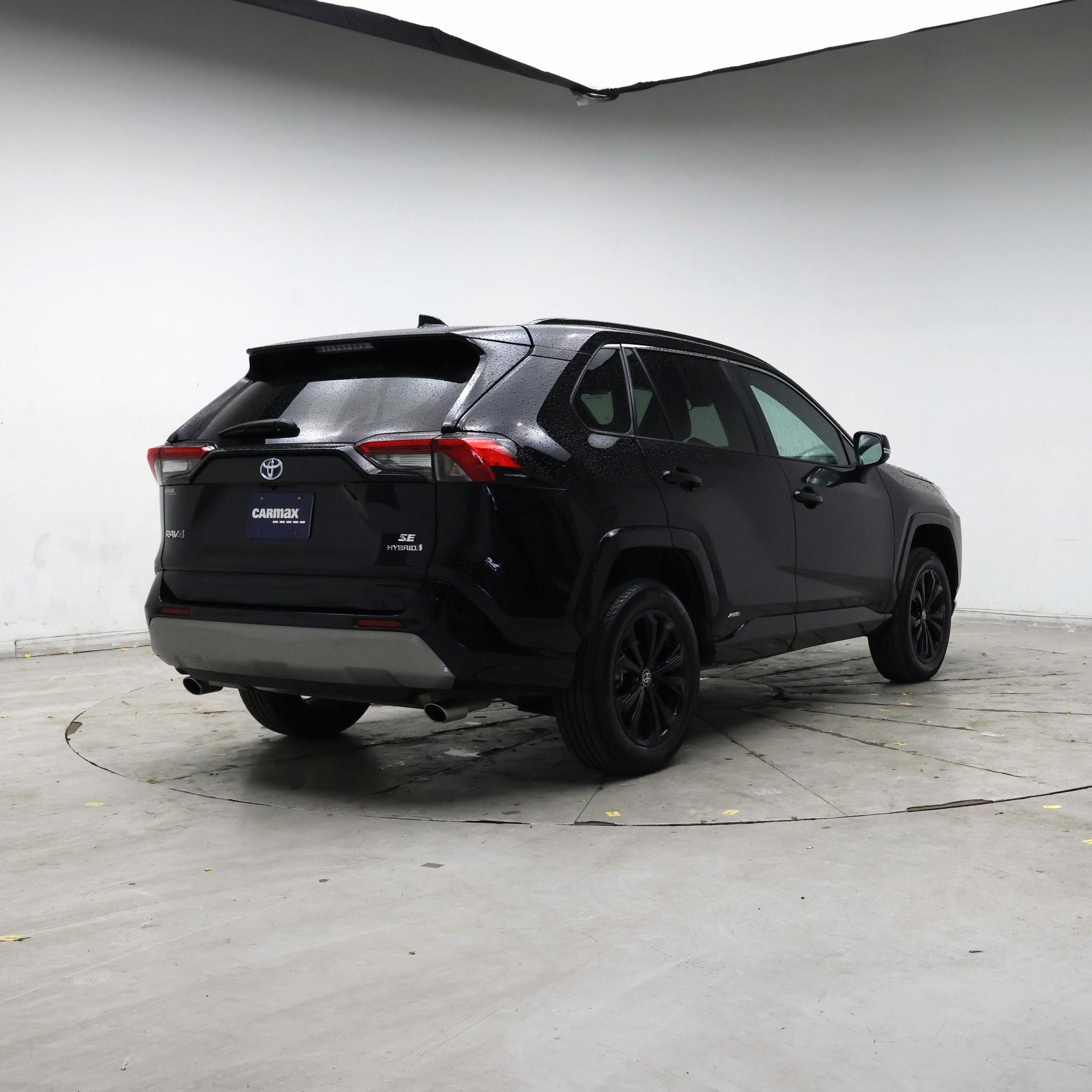 Thumbnail: 2024 Toyota RAV4 - 8