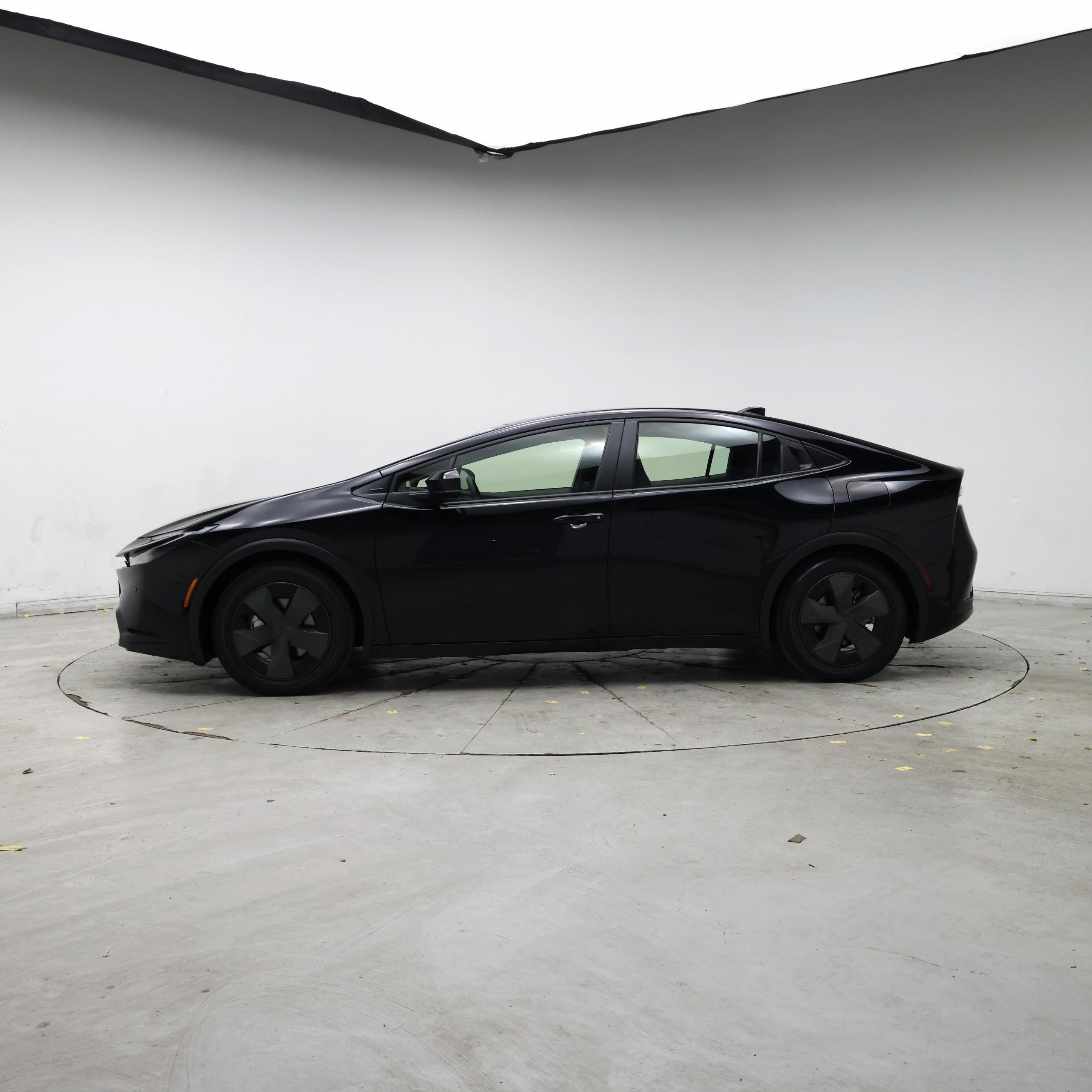 Thumbnail: 2026 Toyota Prius - 3