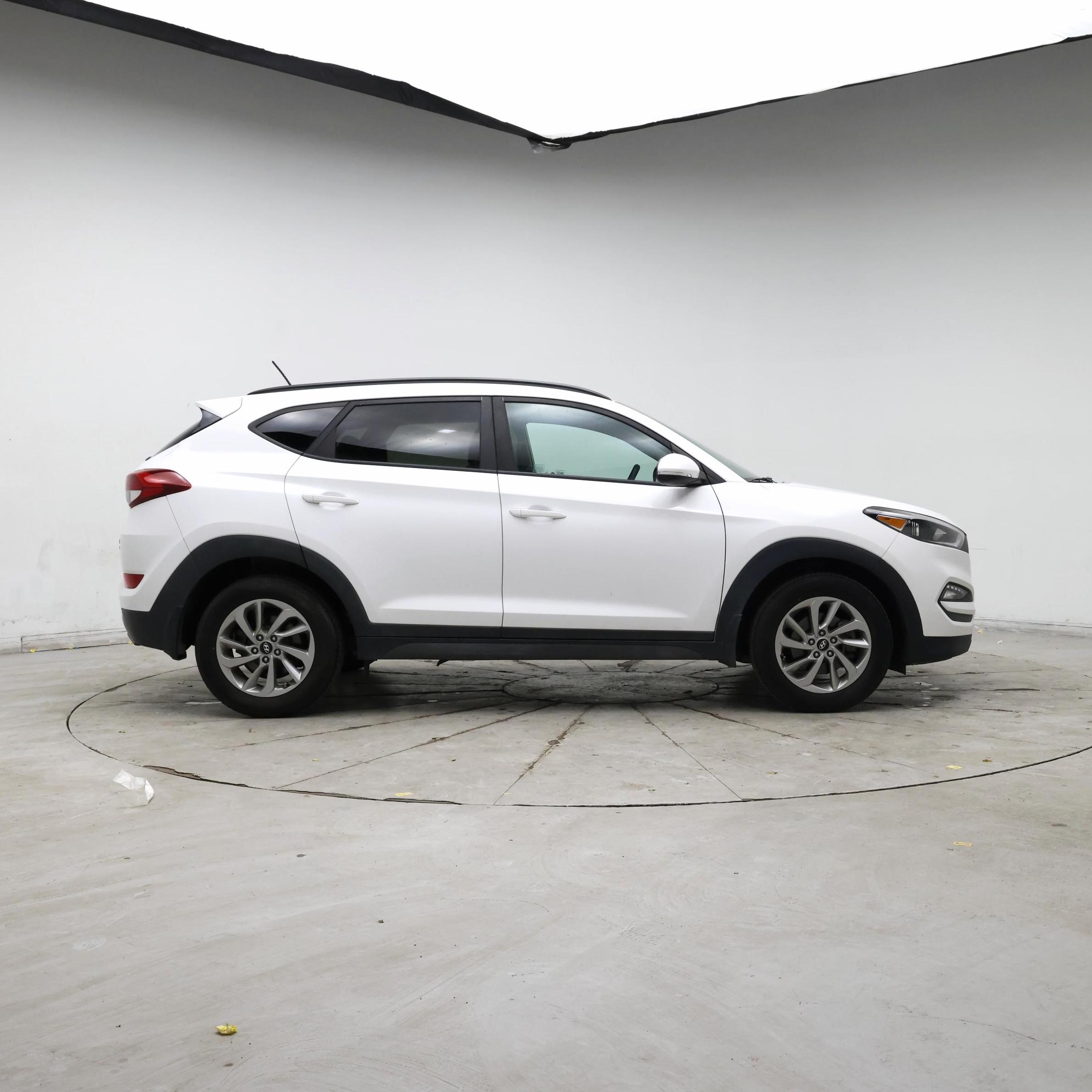 Thumbnail: 2016 Hyundai Tucson - 7