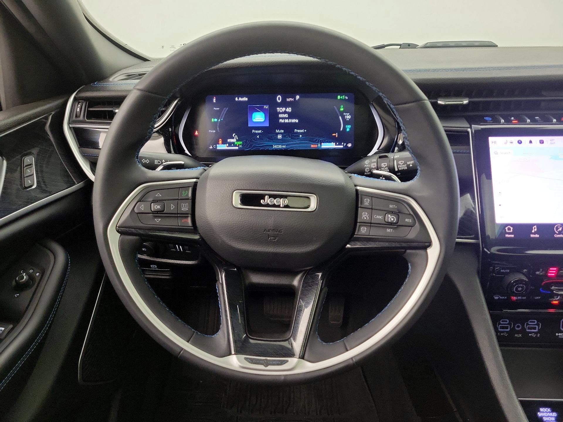 Thumbnail: 2023 Jeep Grand Cherokee - 10