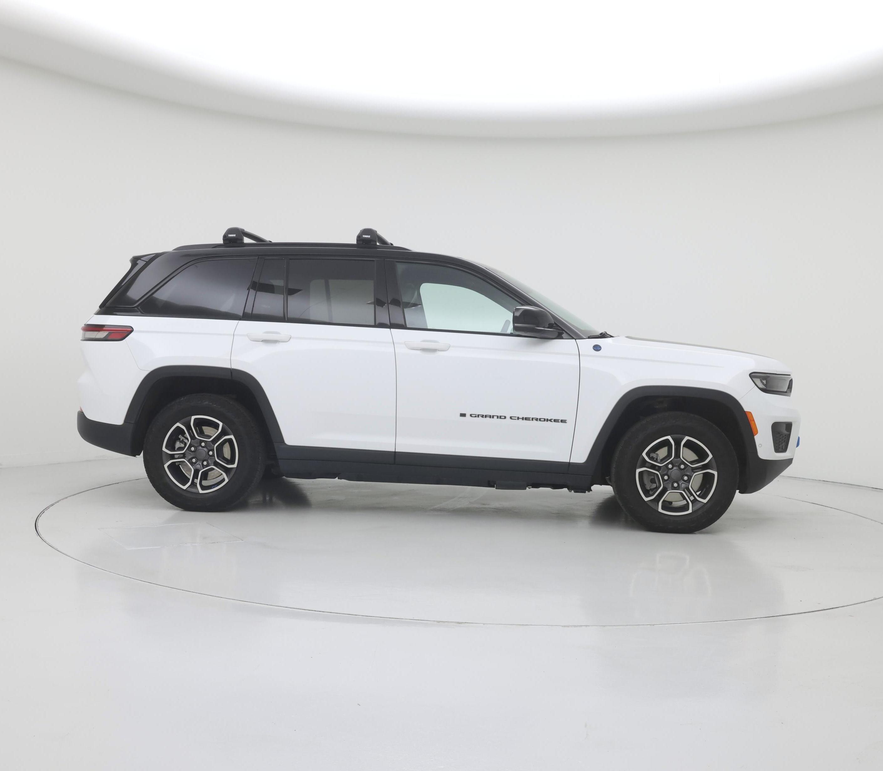 Thumbnail: 2023 Jeep Grand Cherokee - 7