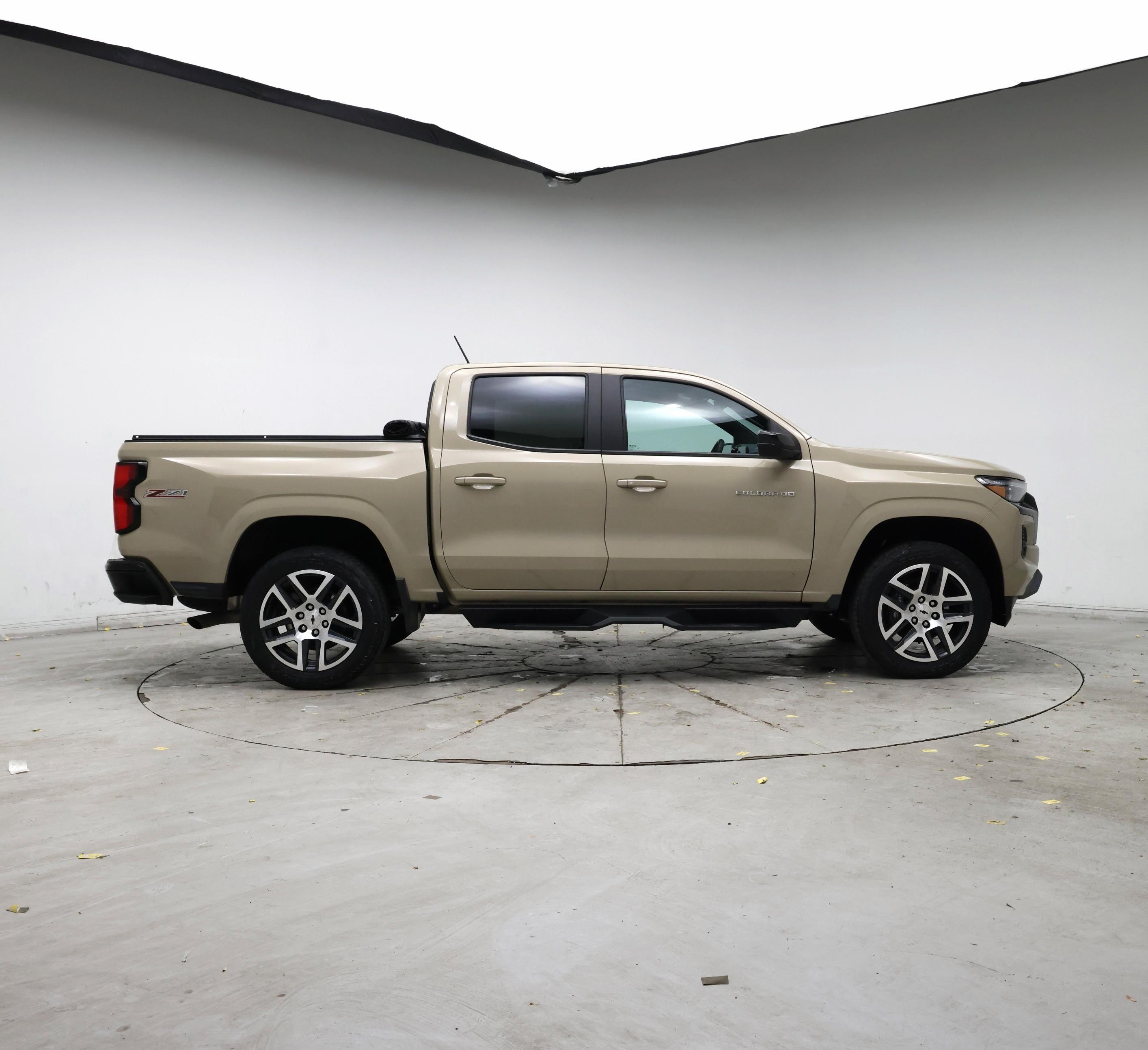 Thumbnail: 2023 Chevrolet Colorado - 7