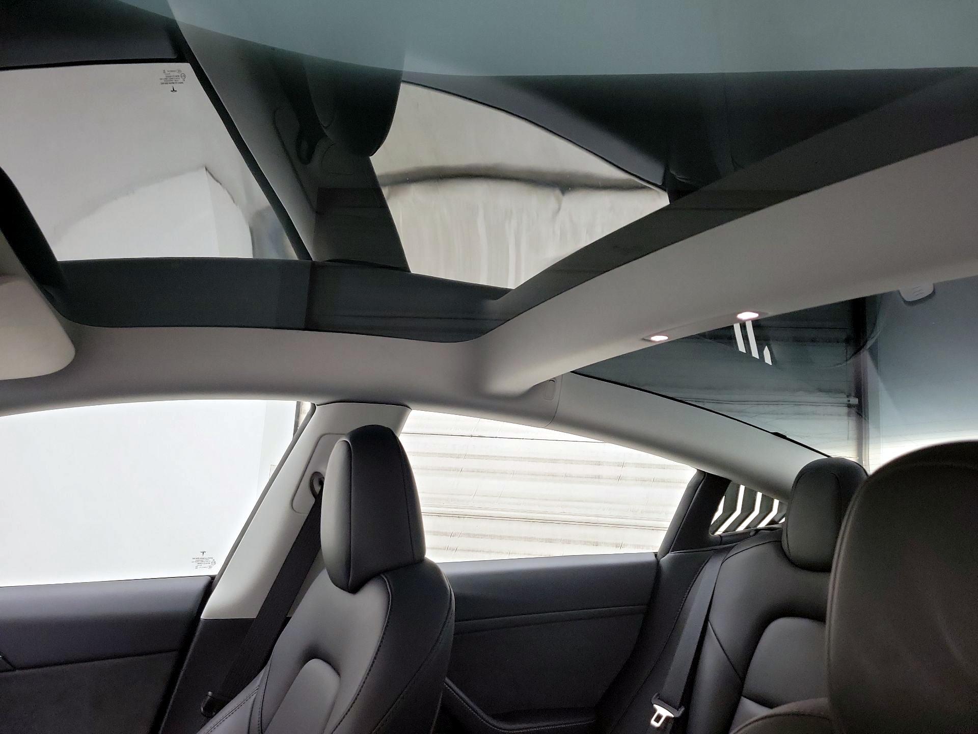 Thumbnail: 2023 Tesla Model 3 - 19