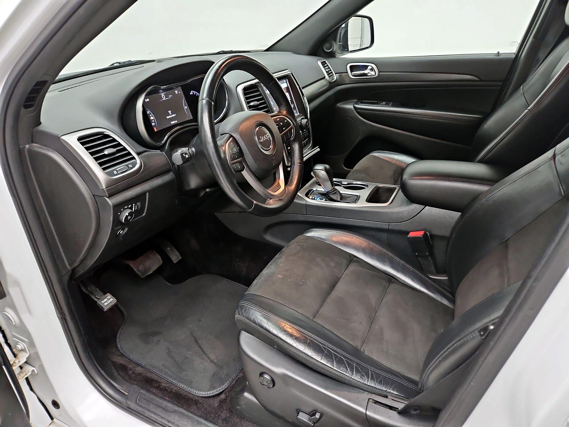 Thumbnail: 2018 Jeep Grand Cherokee - 11