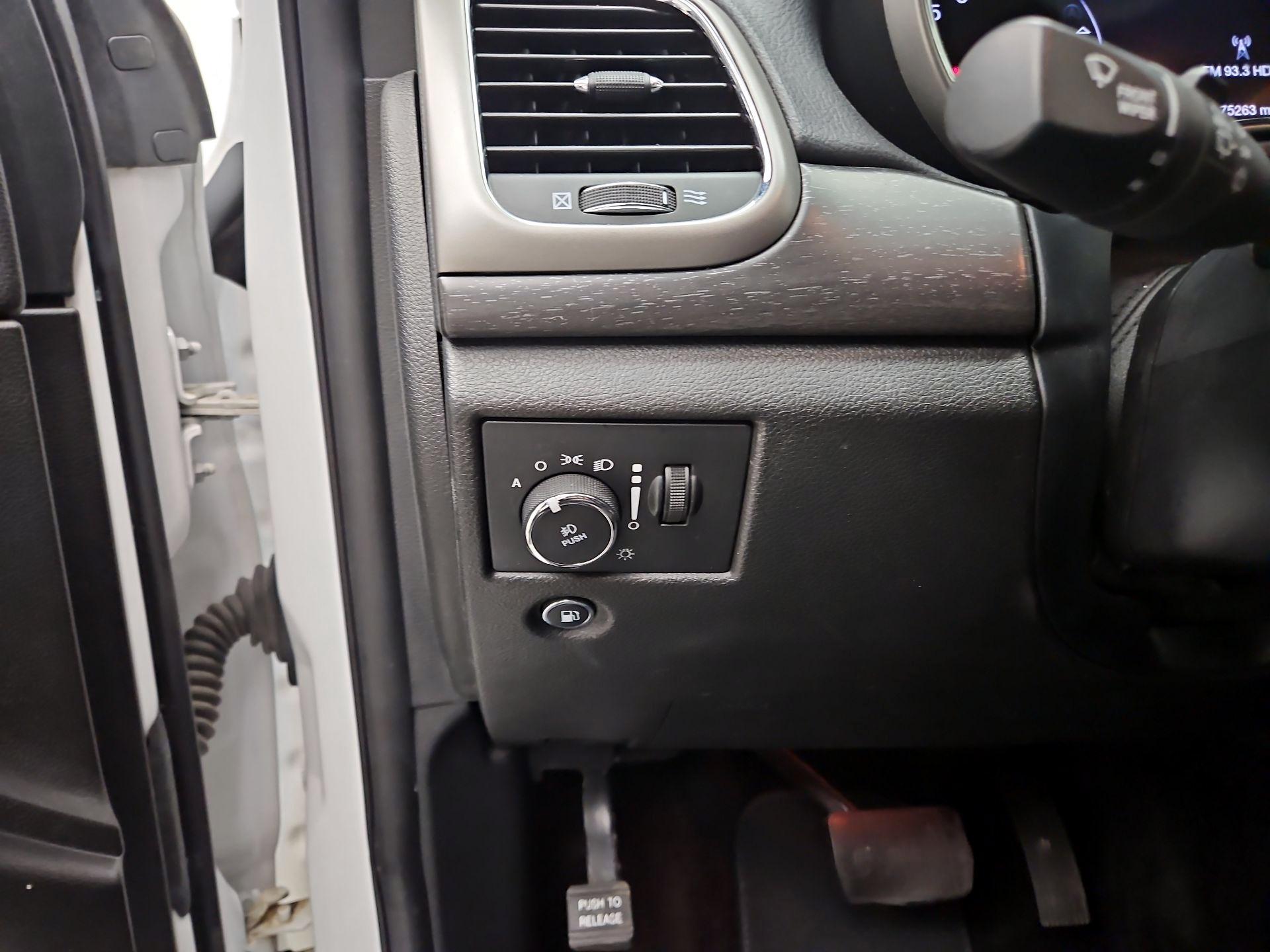 Thumbnail: 2018 Jeep Grand Cherokee - 13