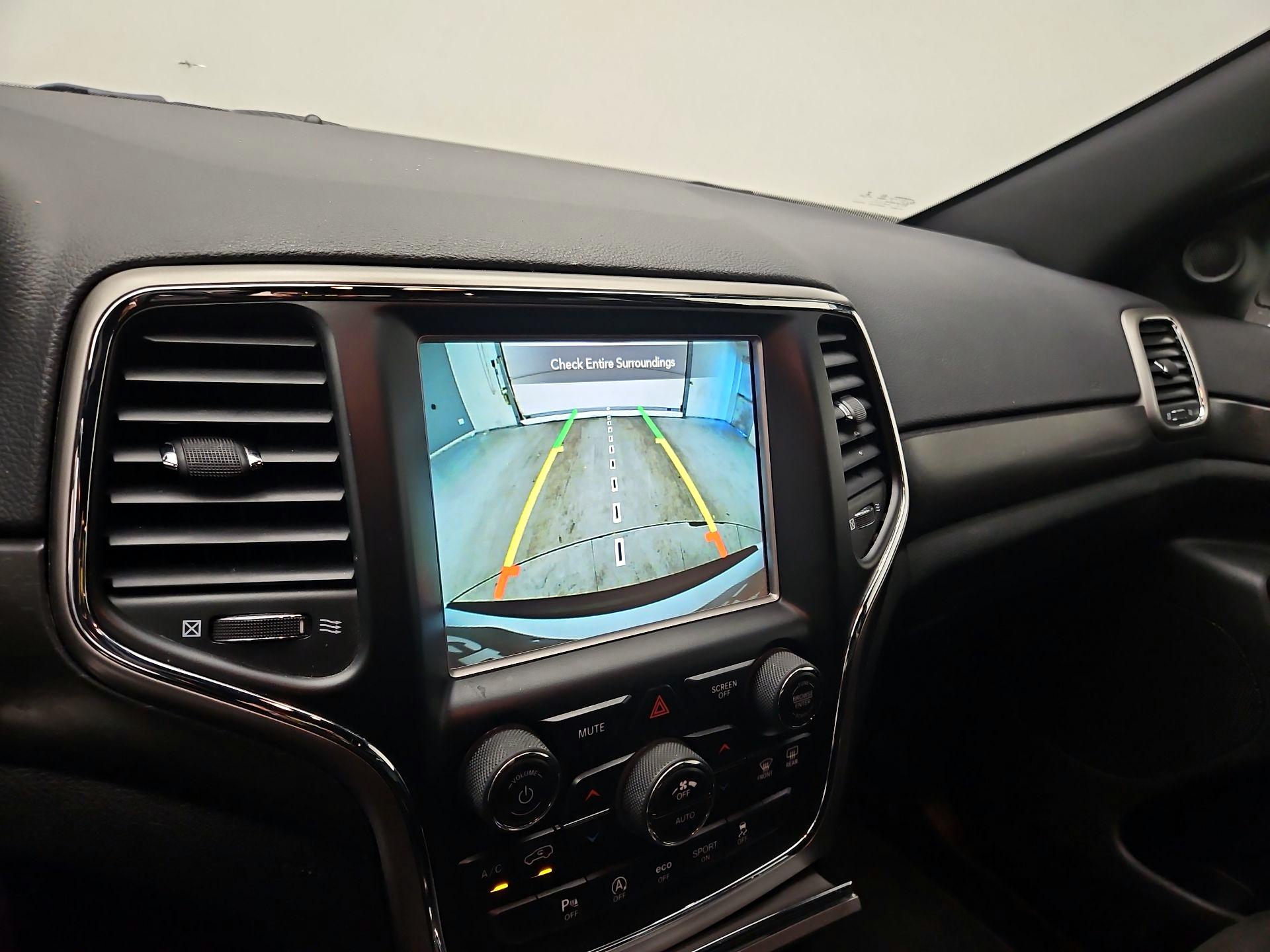 Thumbnail: 2018 Jeep Grand Cherokee - 15