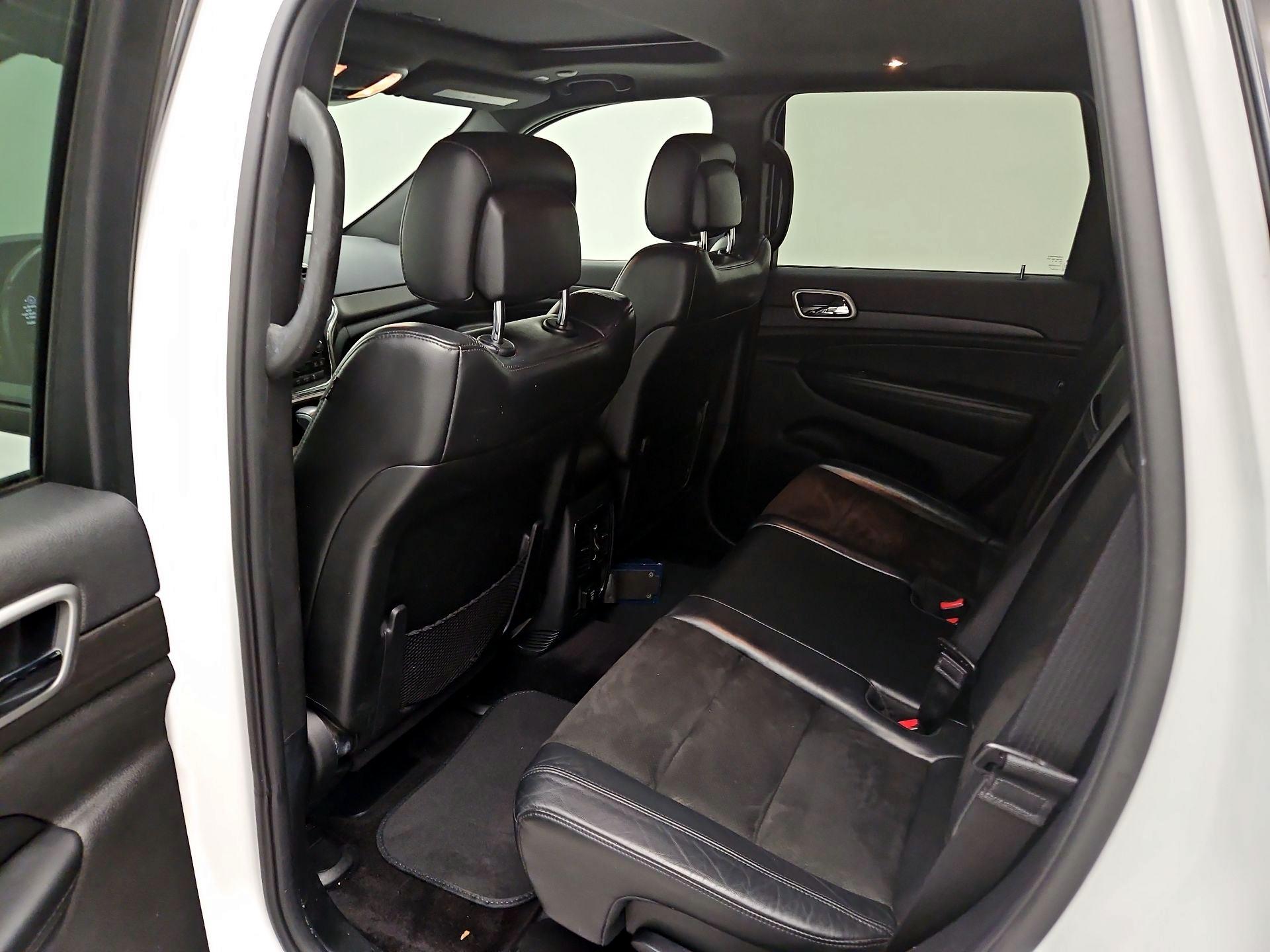 Thumbnail: 2018 Jeep Grand Cherokee - 20