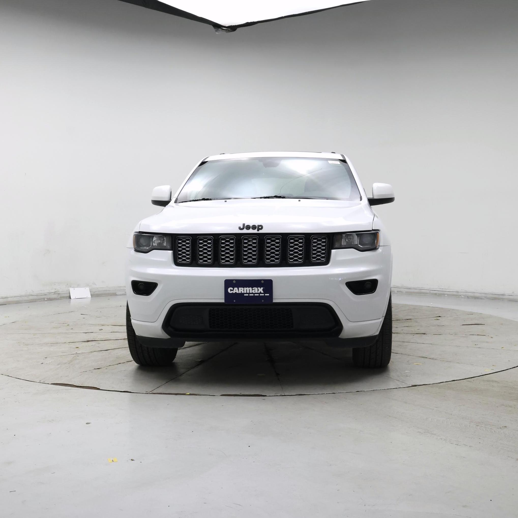 Thumbnail: 2018 Jeep Grand Cherokee - 5