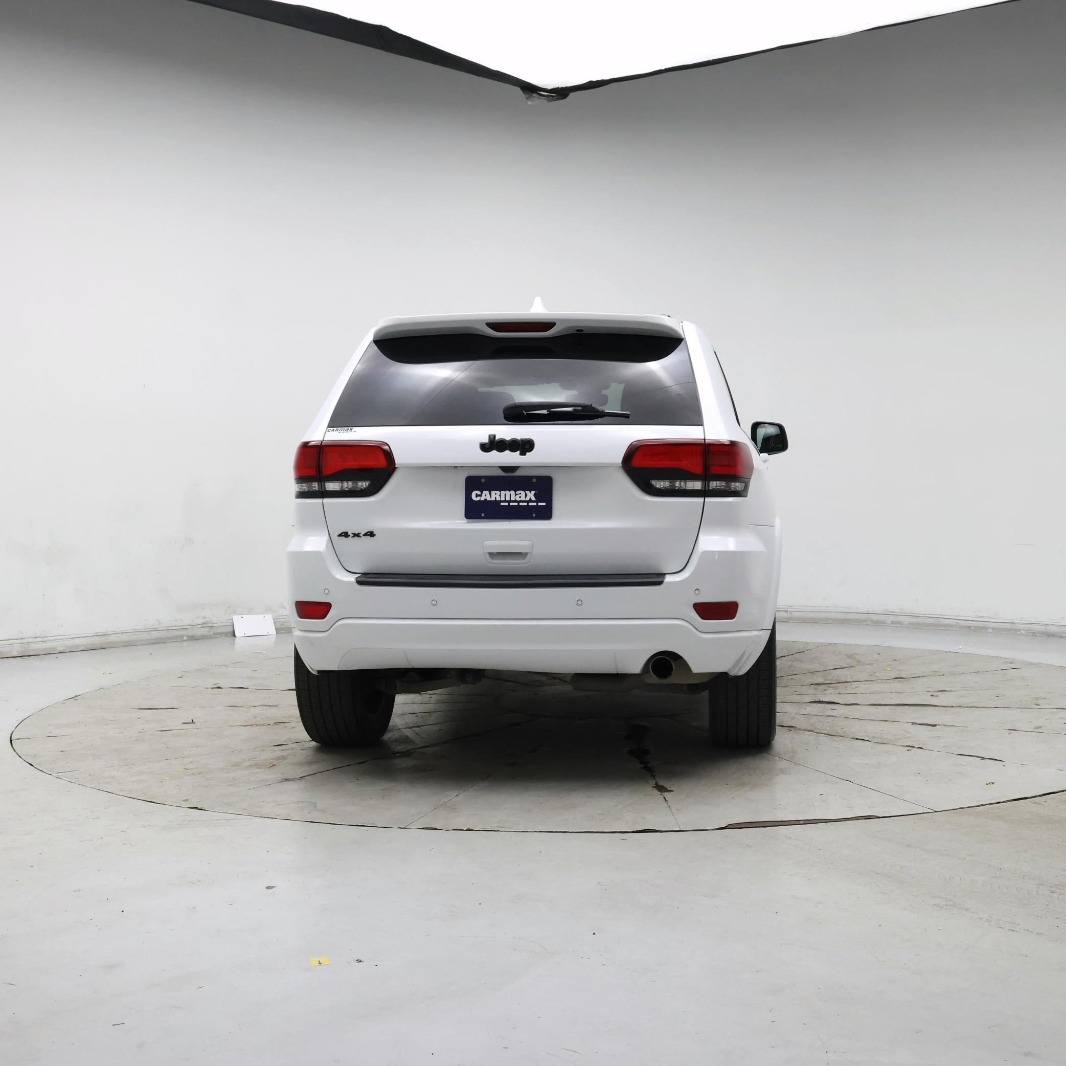 Thumbnail: 2018 Jeep Grand Cherokee - 6