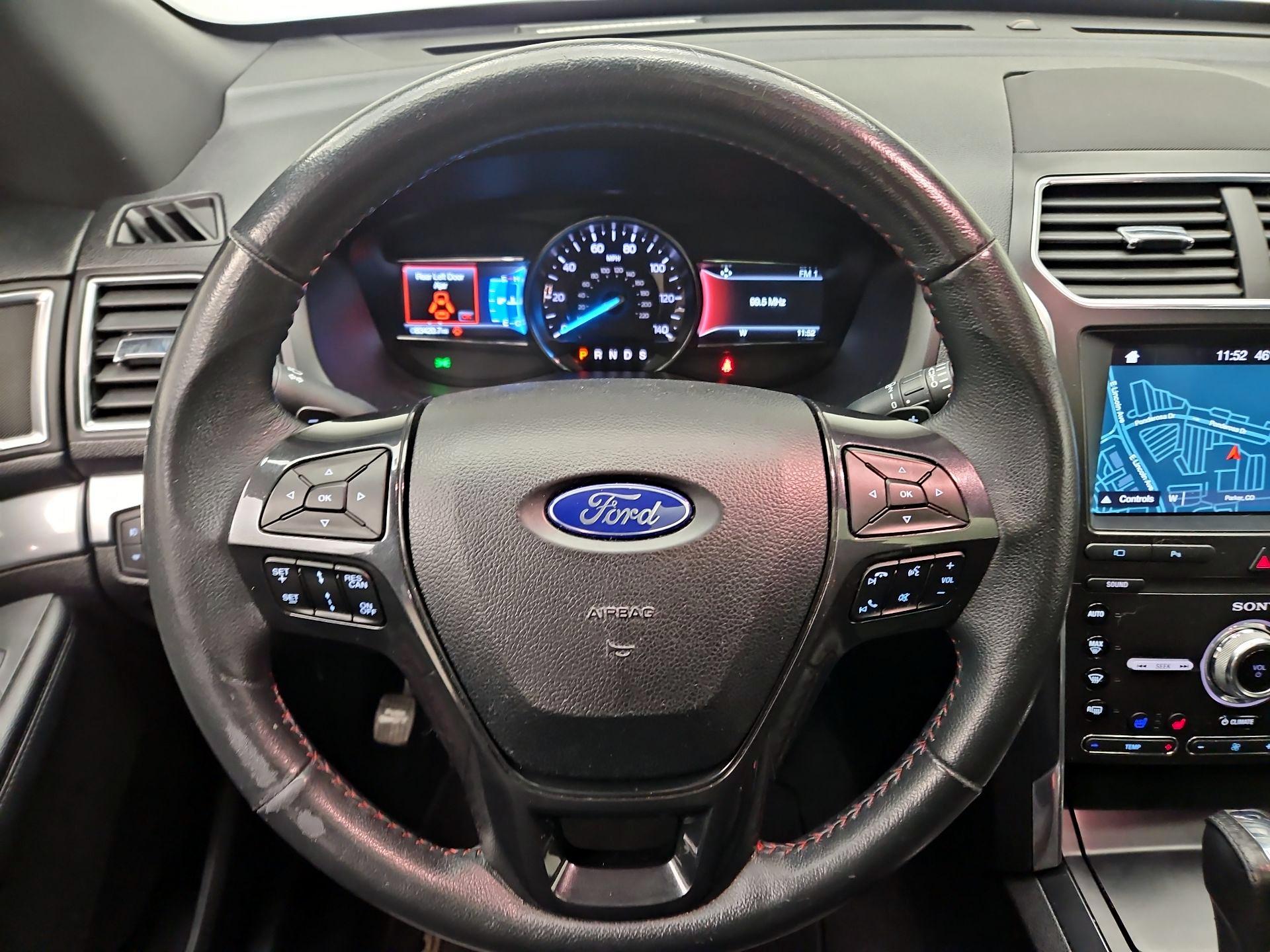 Thumbnail: 2019 Ford Explorer - 10