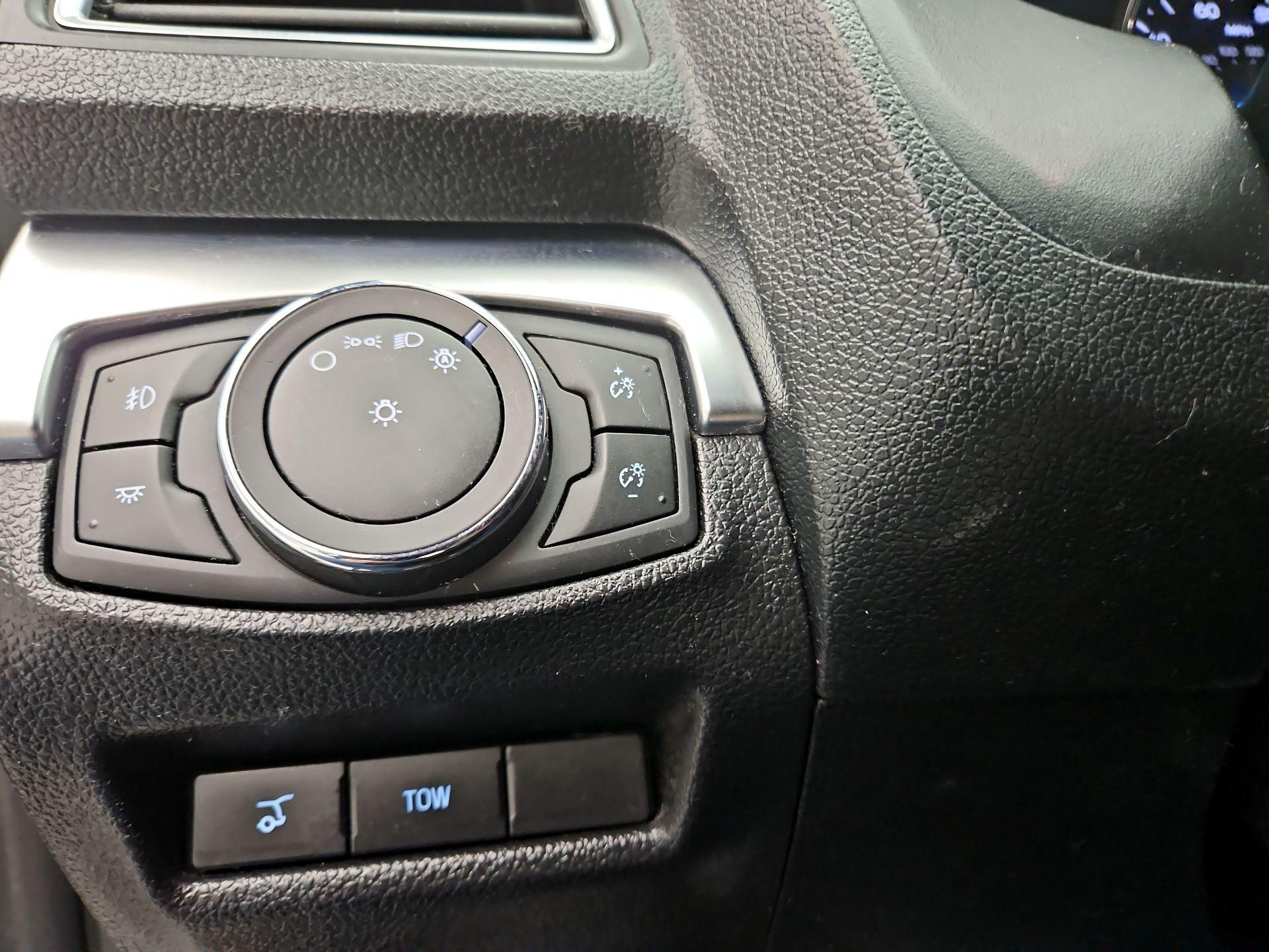 Thumbnail: 2019 Ford Explorer - 13