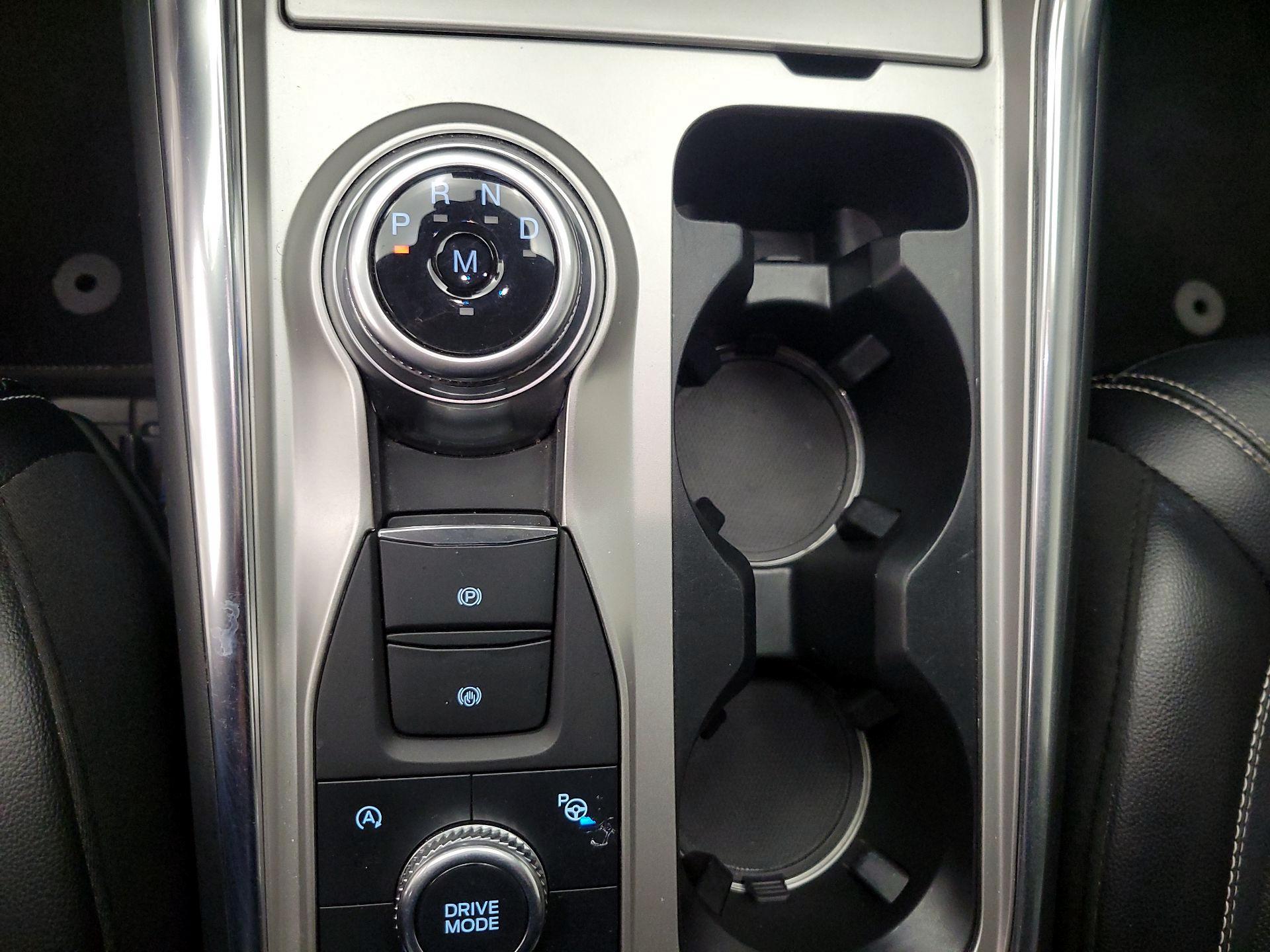 Thumbnail: 2020 Ford Explorer - 18