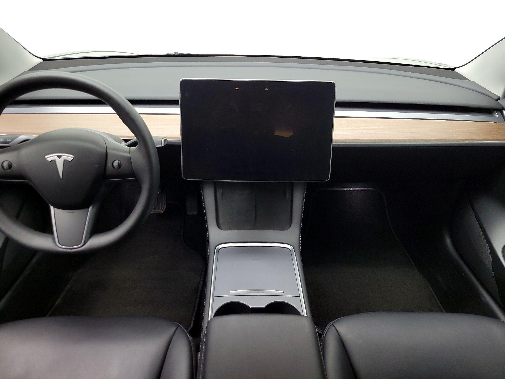 Thumbnail: 2023 Tesla Model 3 - 9