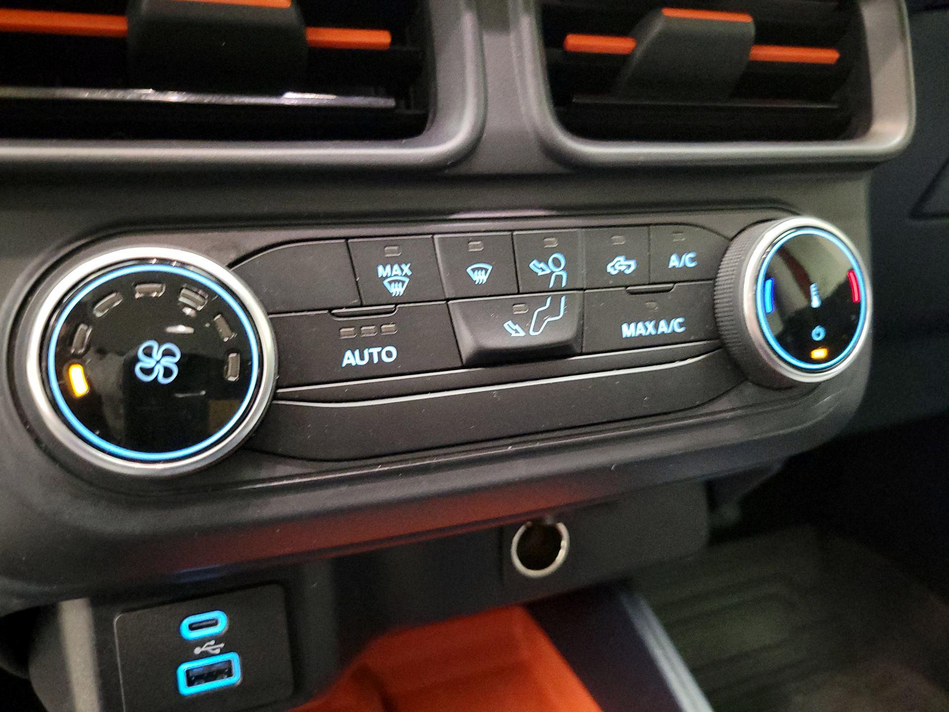 Thumbnail: 2022 Ford Maverick - 16