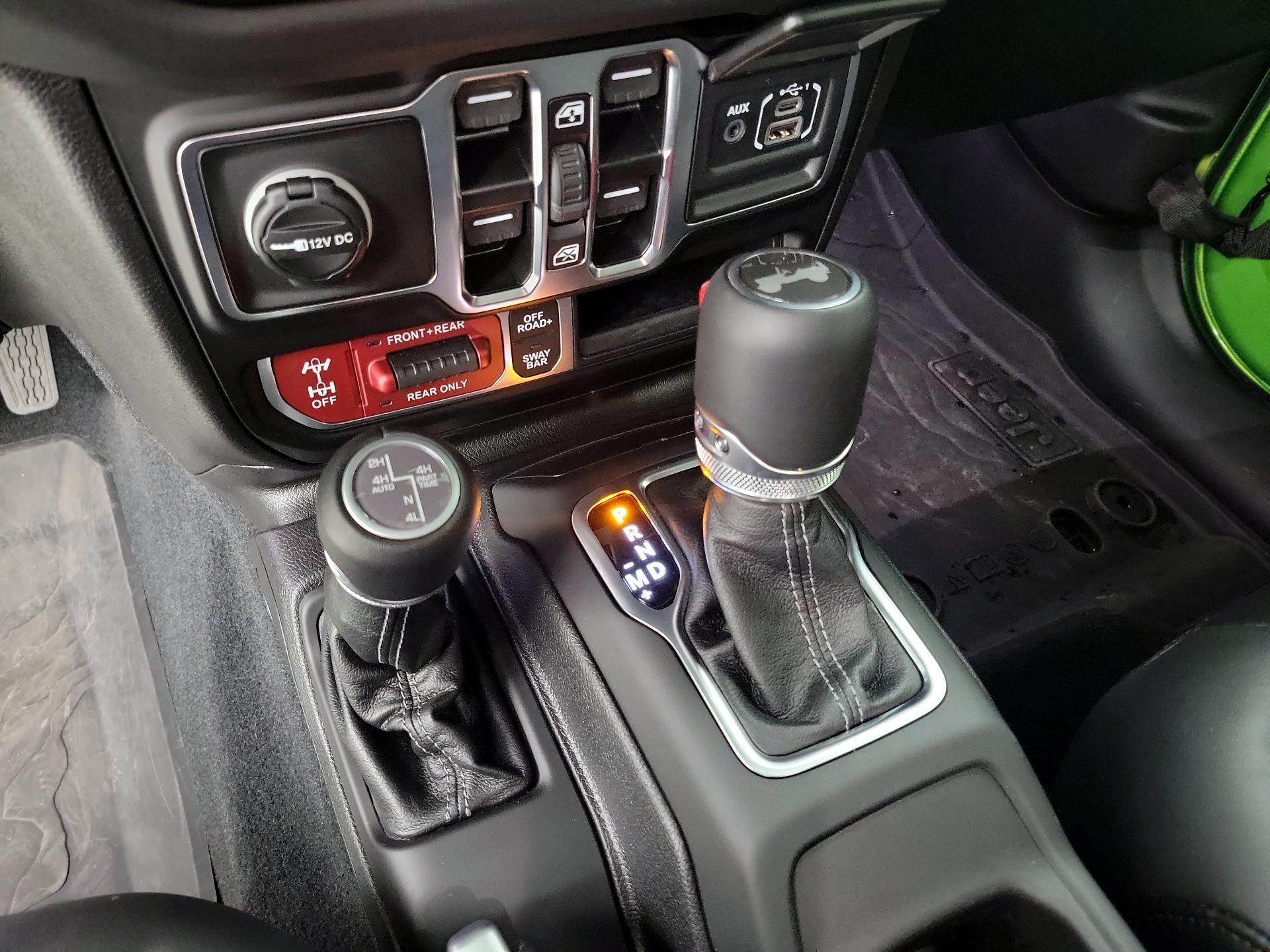 Thumbnail: 2025 Jeep Wrangler - 18