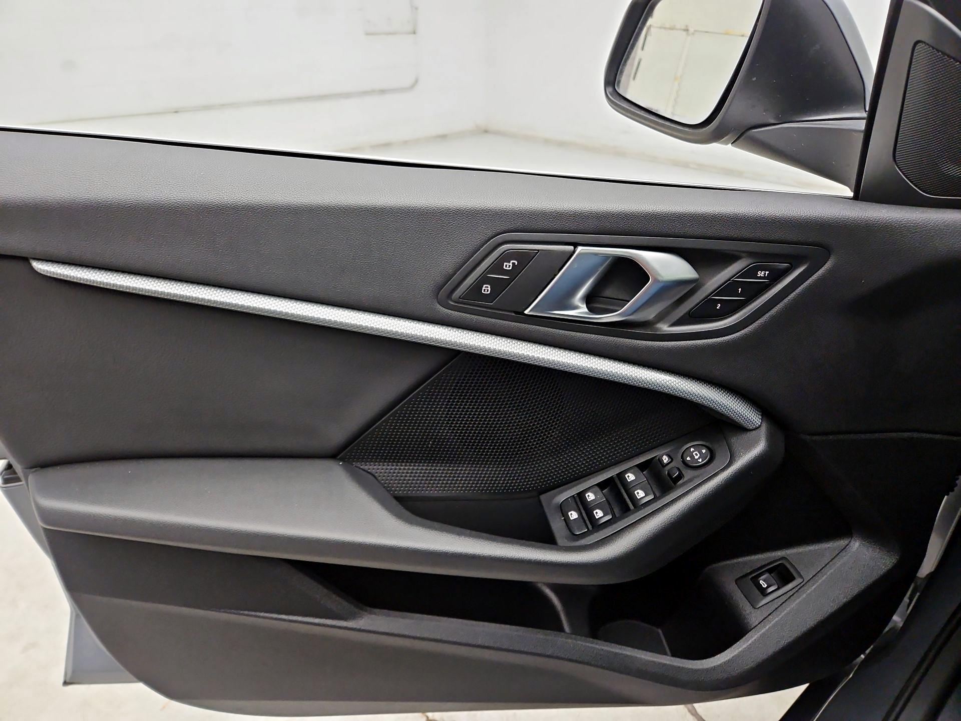 Thumbnail: 2024 BMW 2 Series - 12