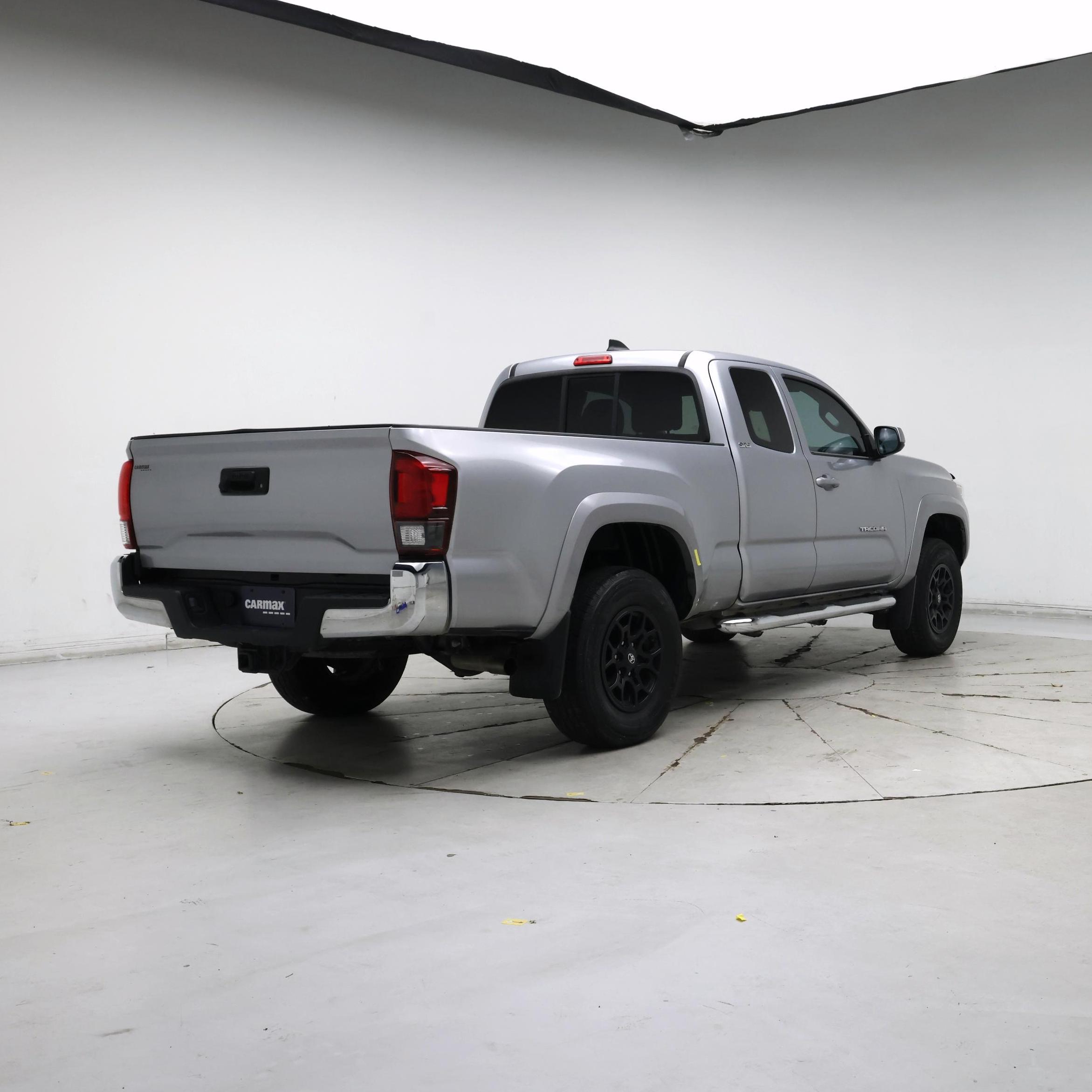 Thumbnail: 2021 Toyota Tacoma - 8