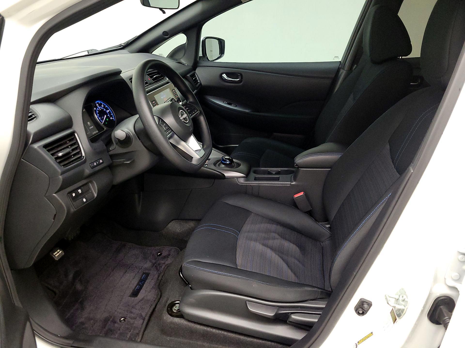 Thumbnail: 2025 Nissan Leaf - 11