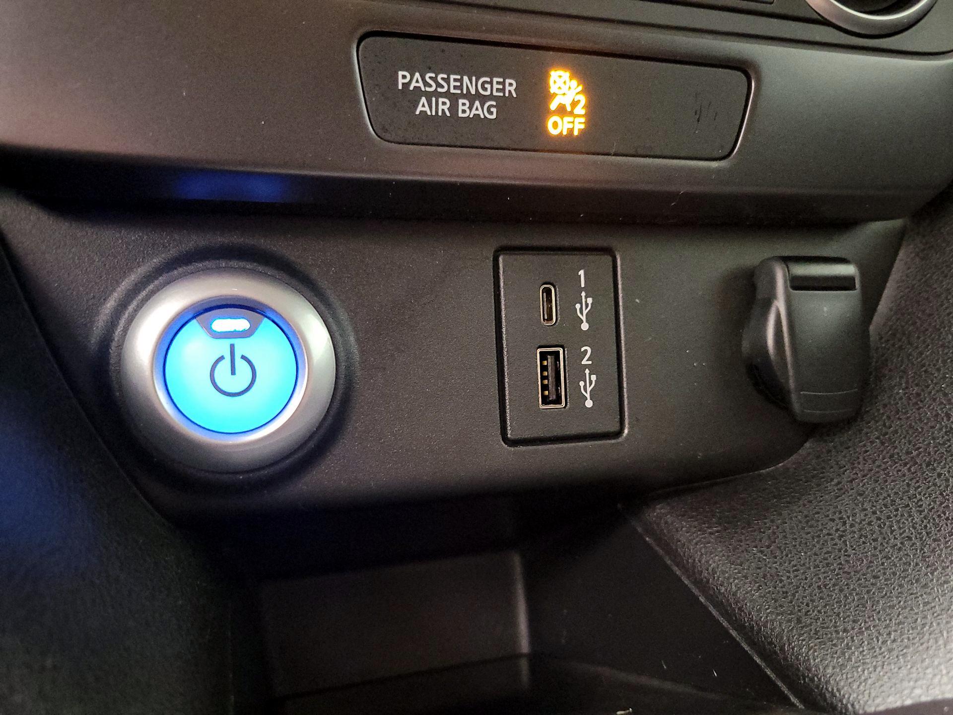 Thumbnail: 2025 Nissan Leaf - 18