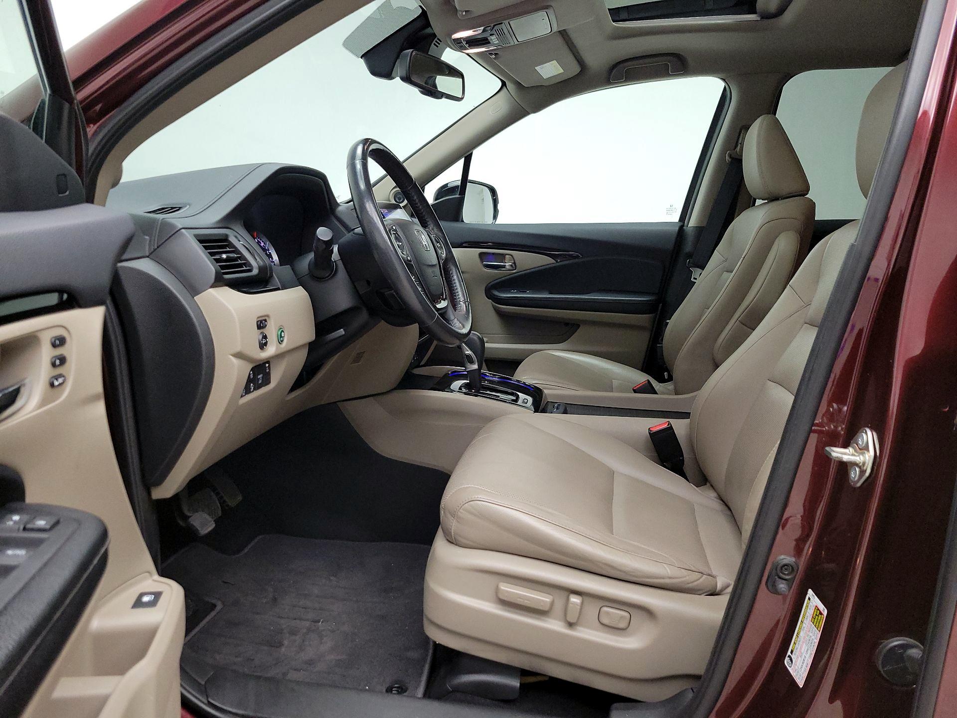 Thumbnail: 2017 Honda Ridgeline - 11