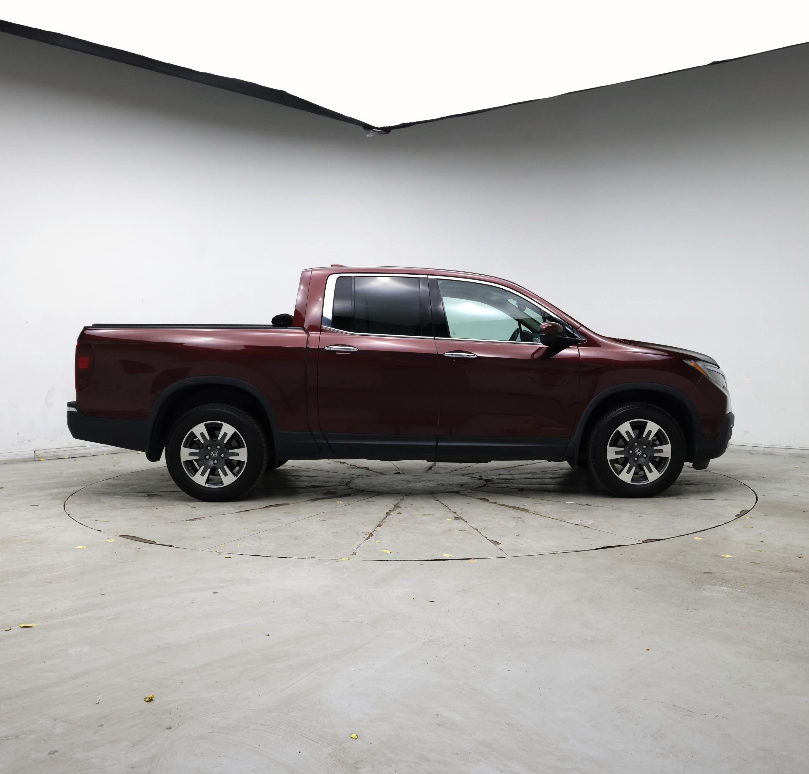 Thumbnail: 2017 Honda Ridgeline - 7