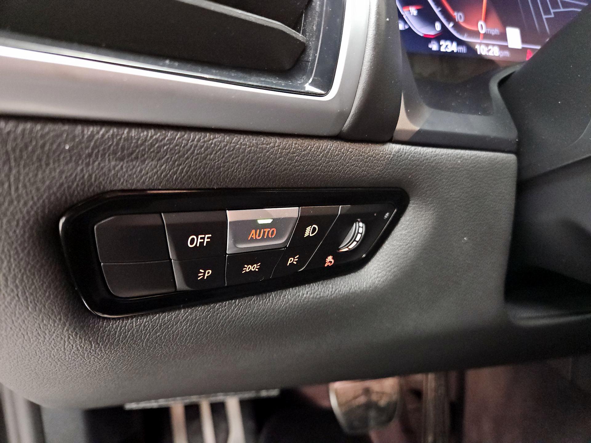 Thumbnail: 2023 BMW 8 Series - 13