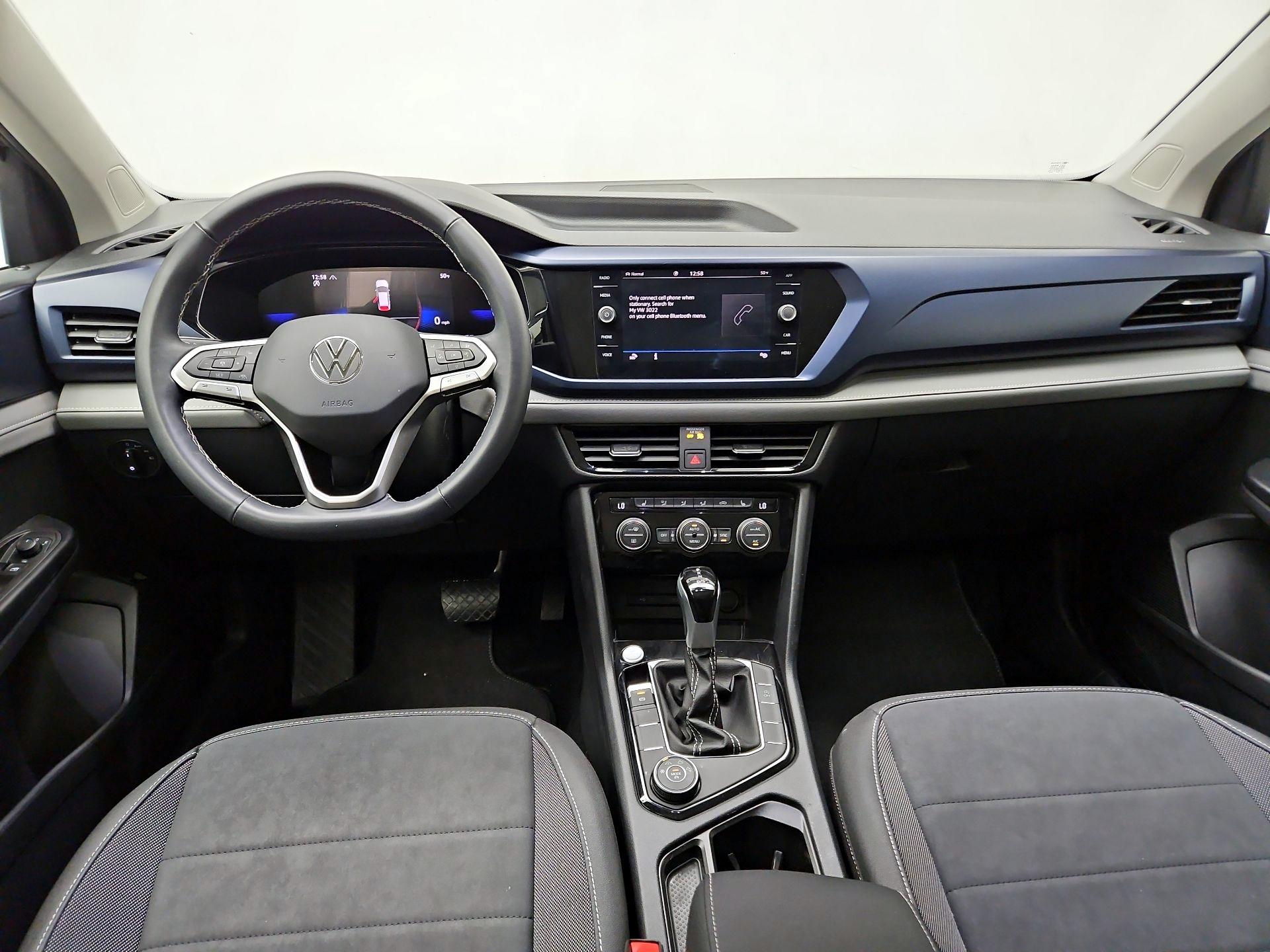 Thumbnail: 2024 Volkswagen Taos - 9