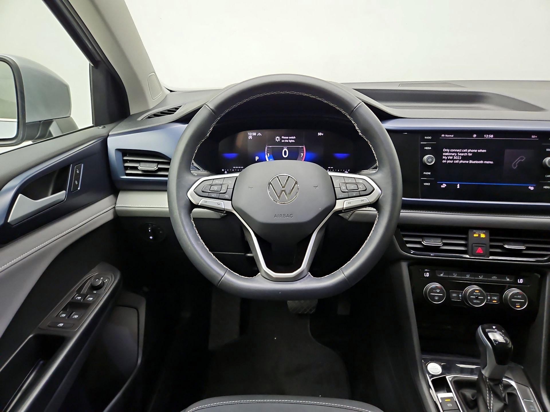 Thumbnail: 2024 Volkswagen Taos - 10