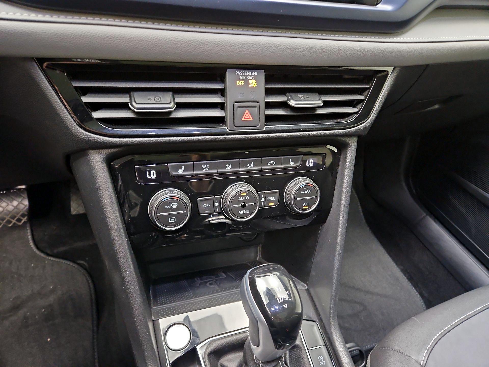 Thumbnail: 2024 Volkswagen Taos - 16