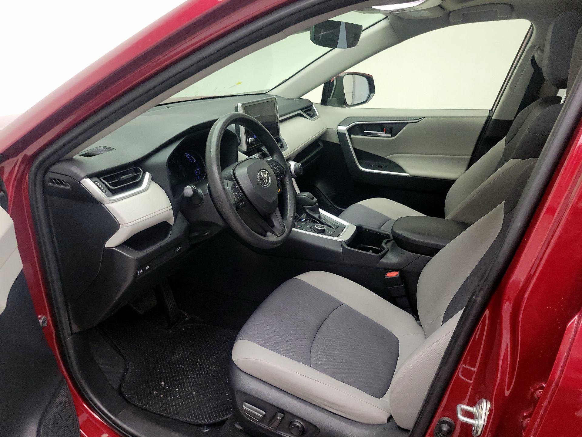 Thumbnail: 2024 Toyota RAV4 - 11