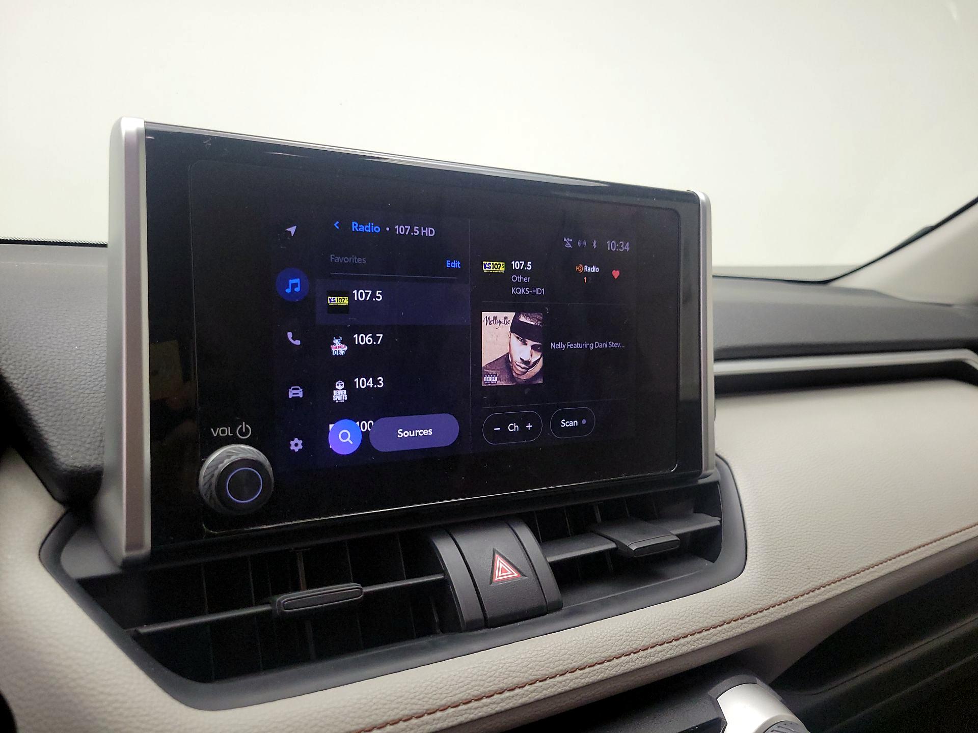 Thumbnail: 2024 Toyota RAV4 - 16