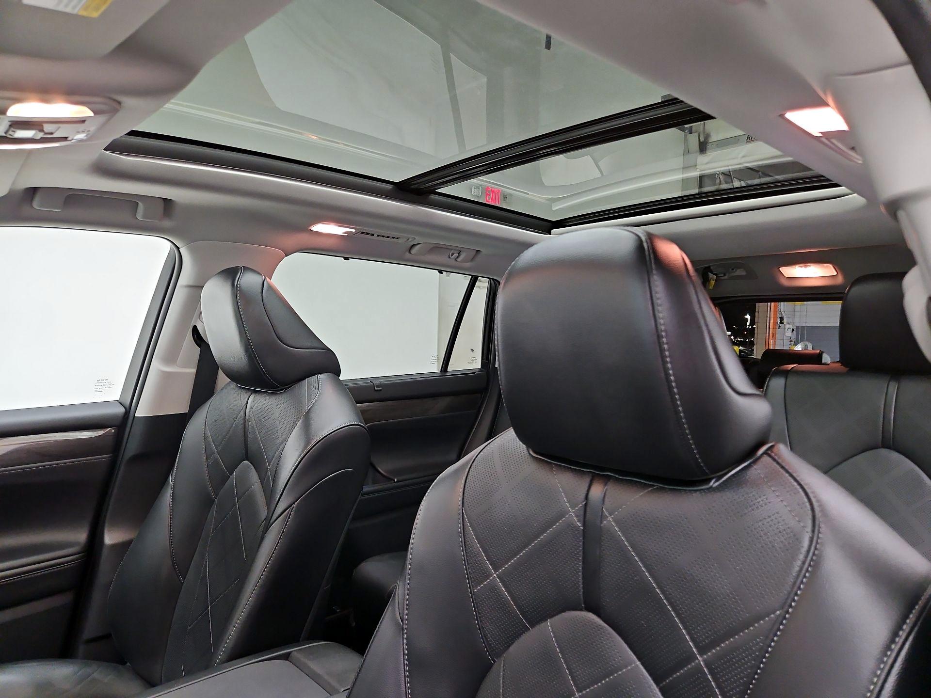 Thumbnail: 2022 Toyota Highlander - 20