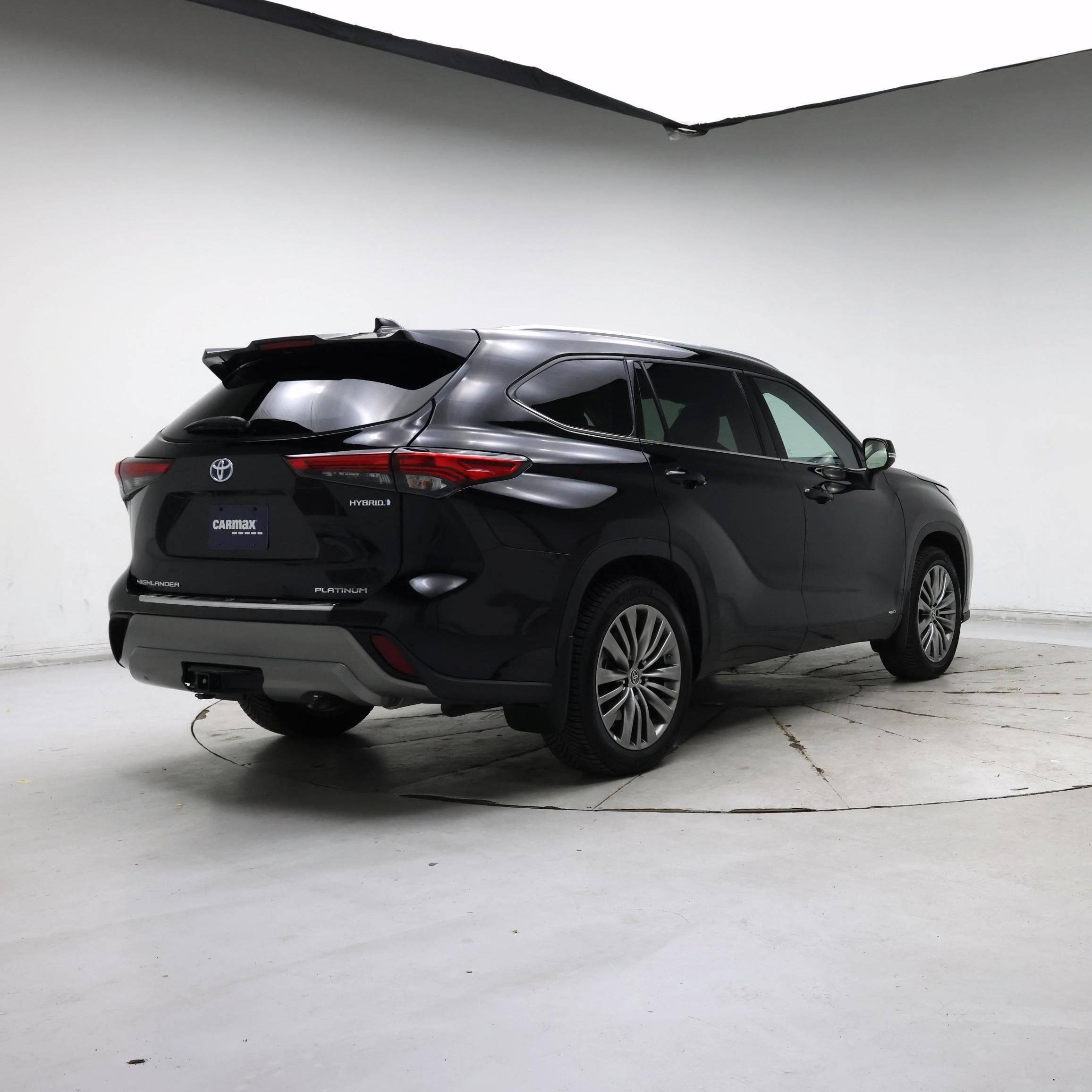 Thumbnail: 2022 Toyota Highlander - 8