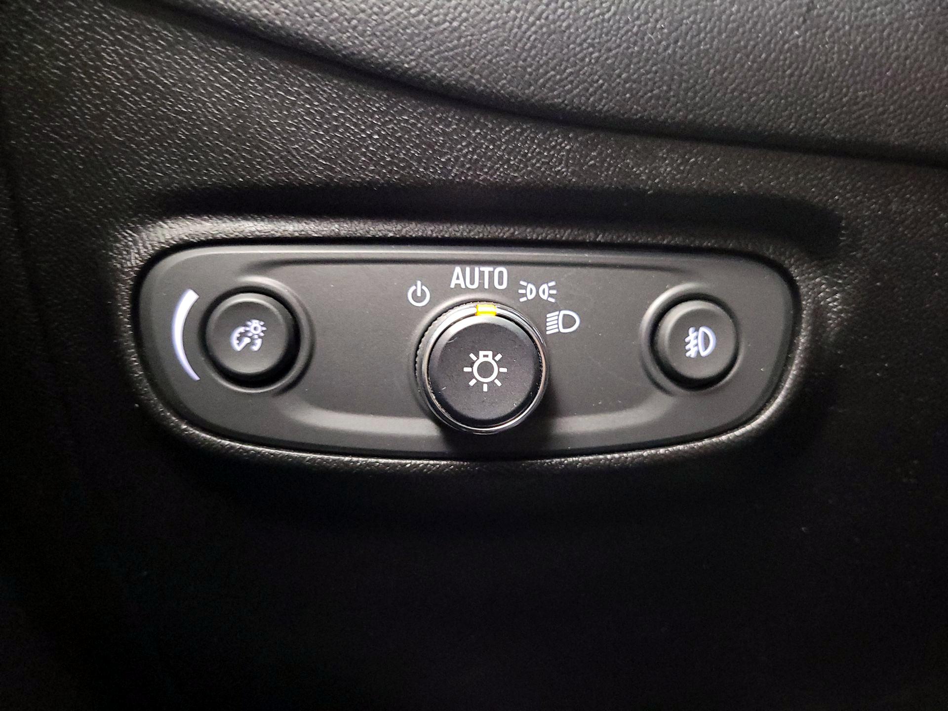 Thumbnail: 2019 Chevrolet Equinox - 13