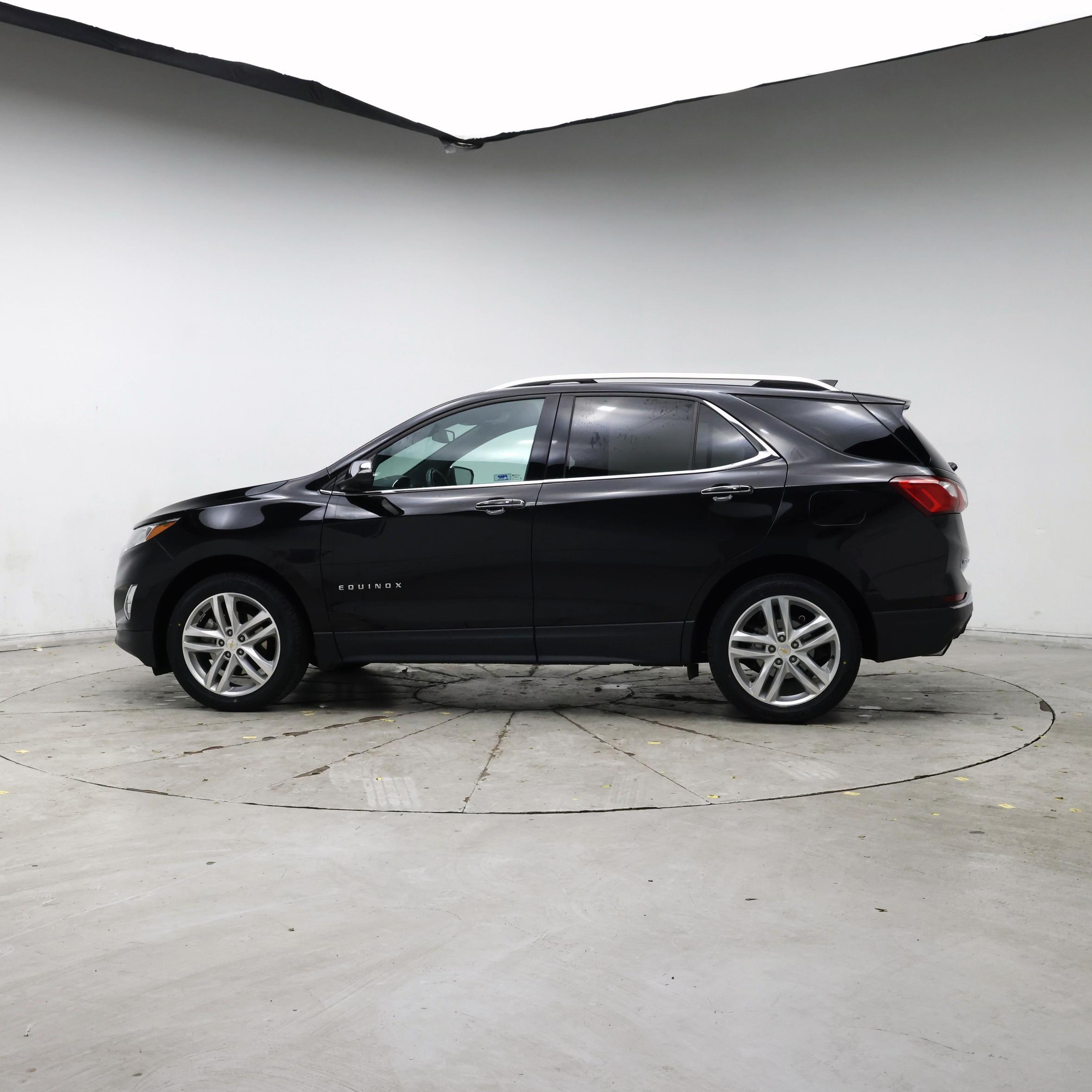 Thumbnail: 2019 Chevrolet Equinox - 3