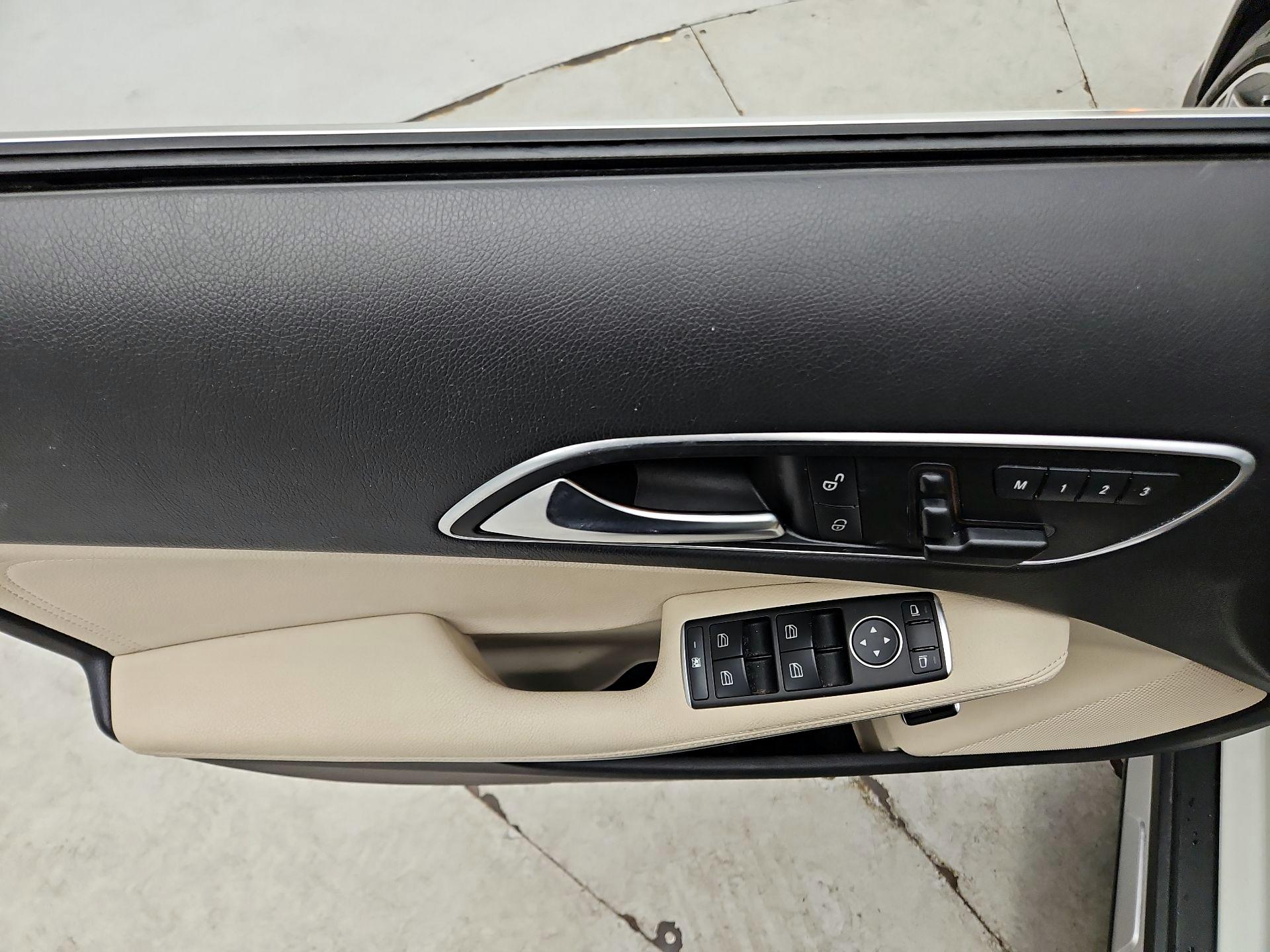 Thumbnail: 2015 Mercedes-Benz GLA - 12