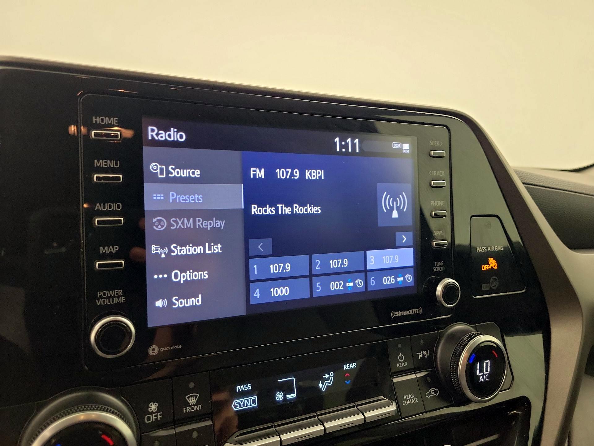 Thumbnail: 2022 Toyota Highlander - 15