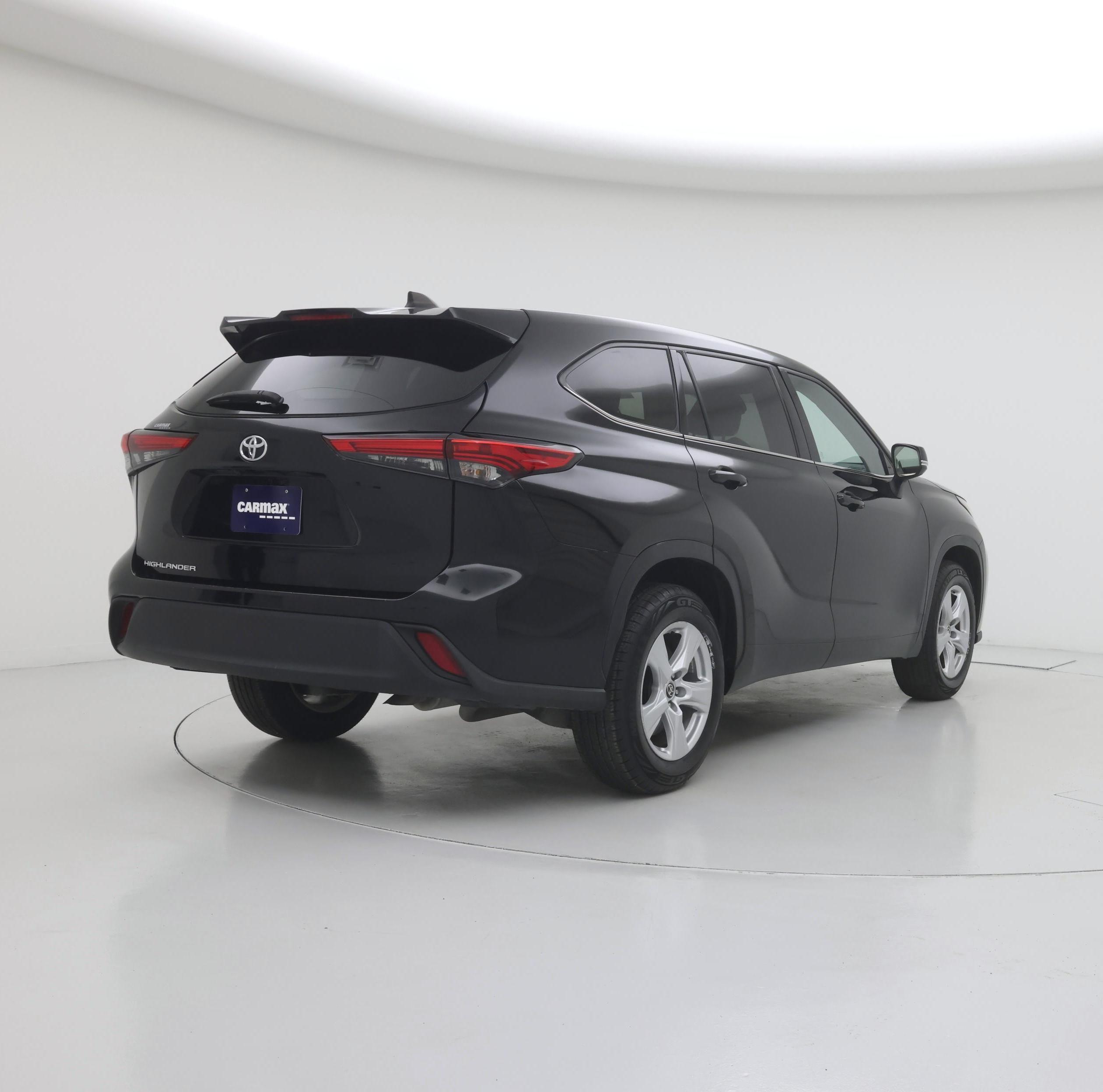 Thumbnail: 2022 Toyota Highlander - 8