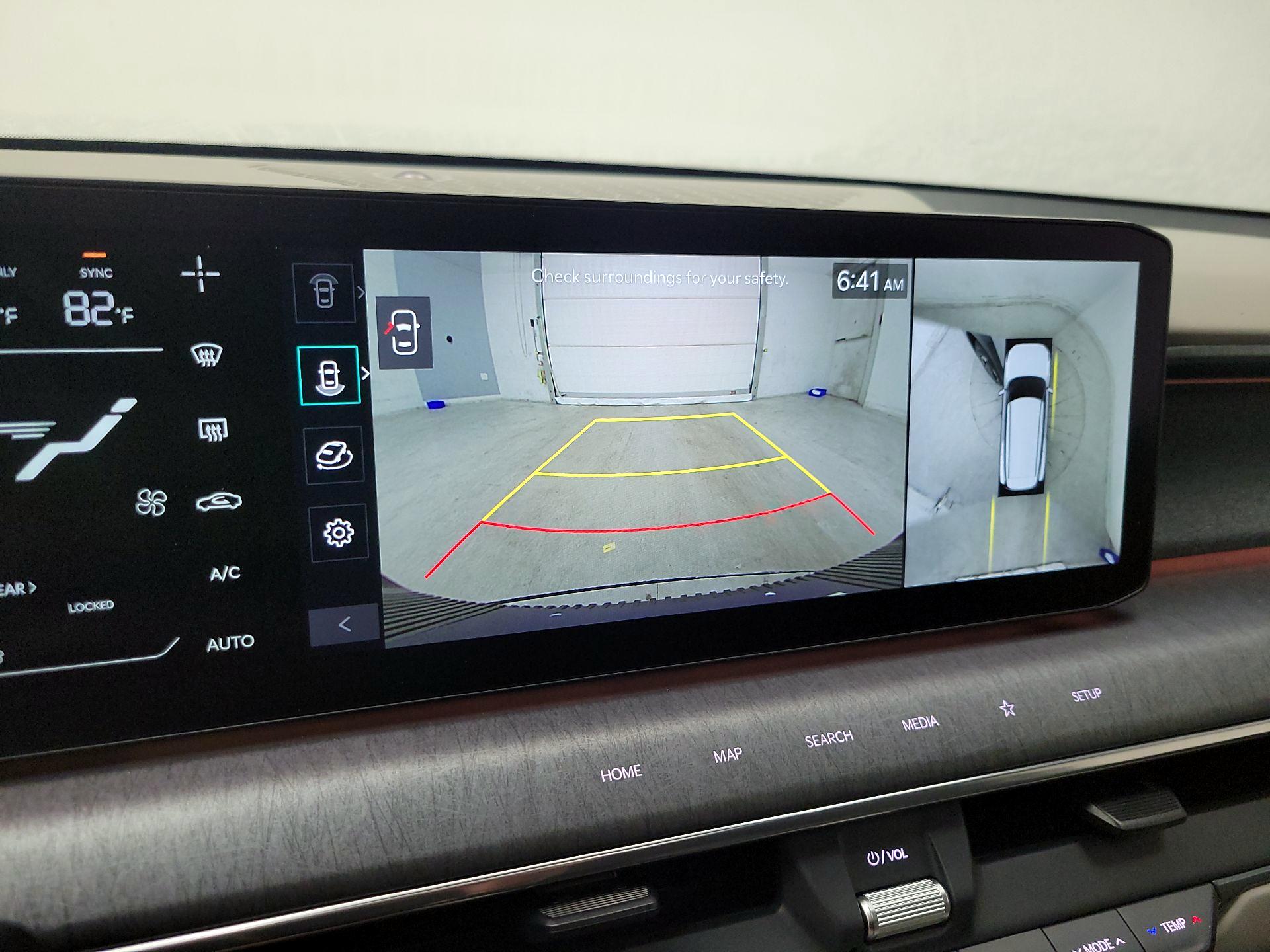 Thumbnail: 2024 Kia EV9 - 15