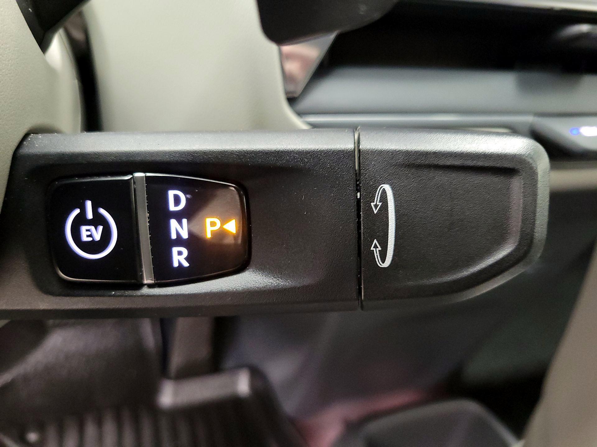 Thumbnail: 2024 Kia EV9 - 18