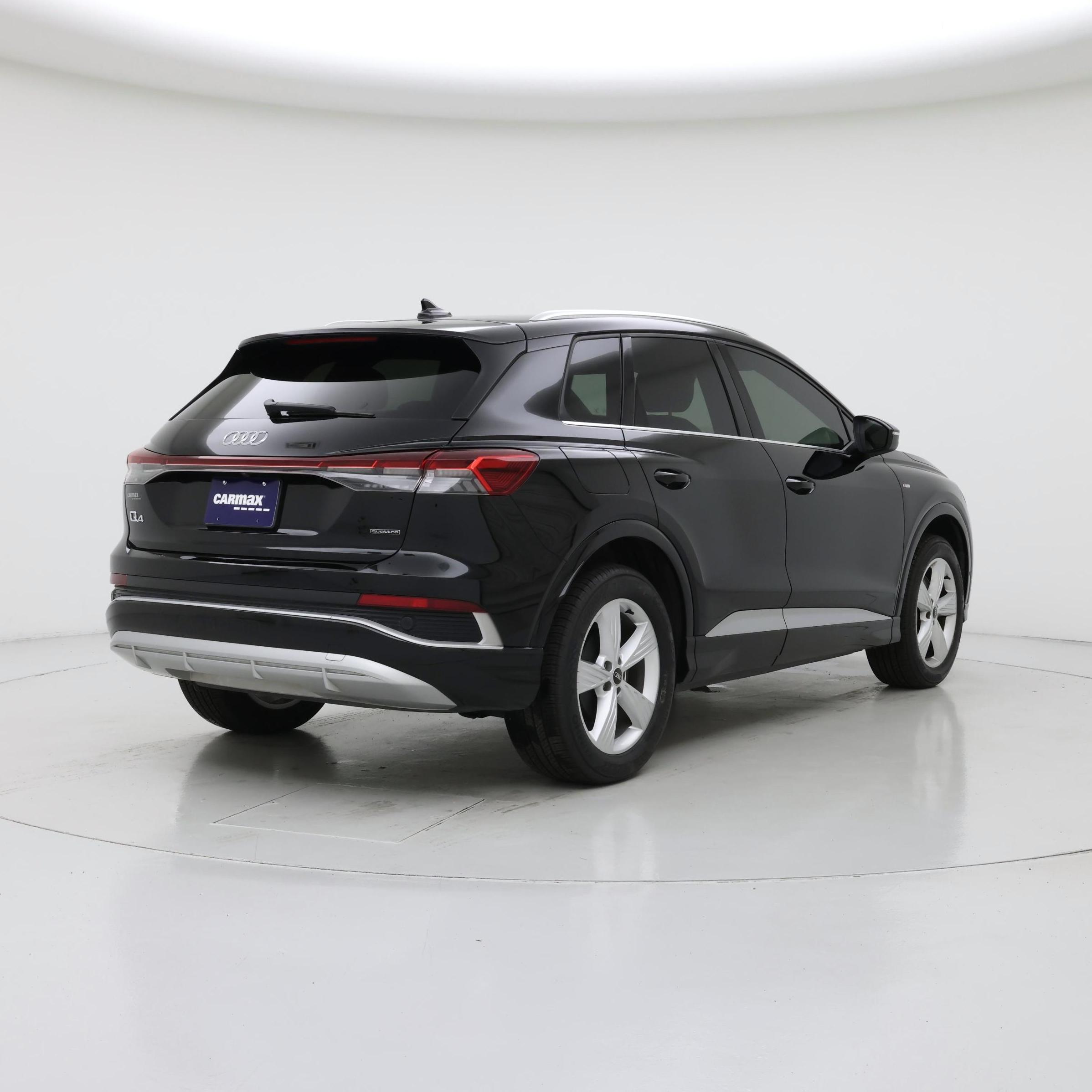 Thumbnail: 2023 Audi Q4 e-tron - 8