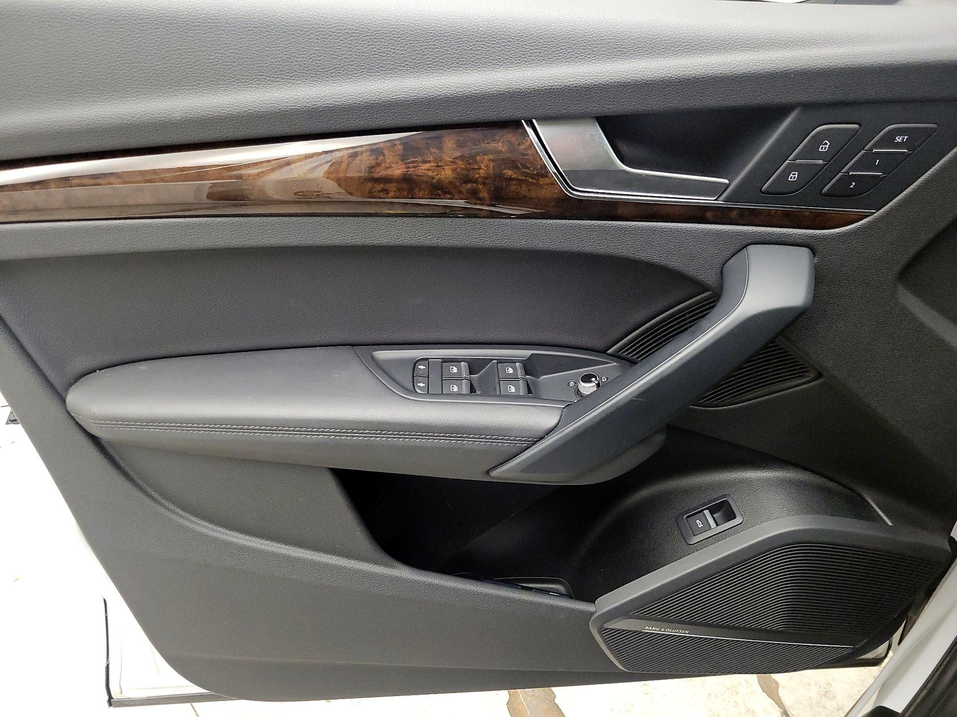 Thumbnail: 2019 Audi Q5 - 12