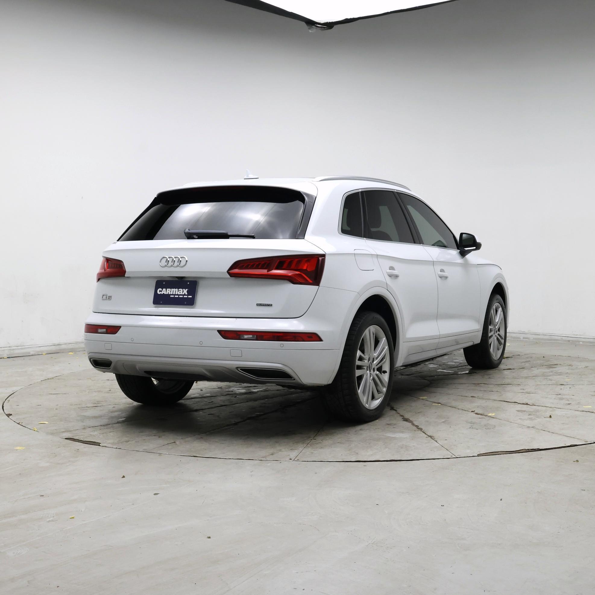 Thumbnail: 2019 Audi Q5 - 8