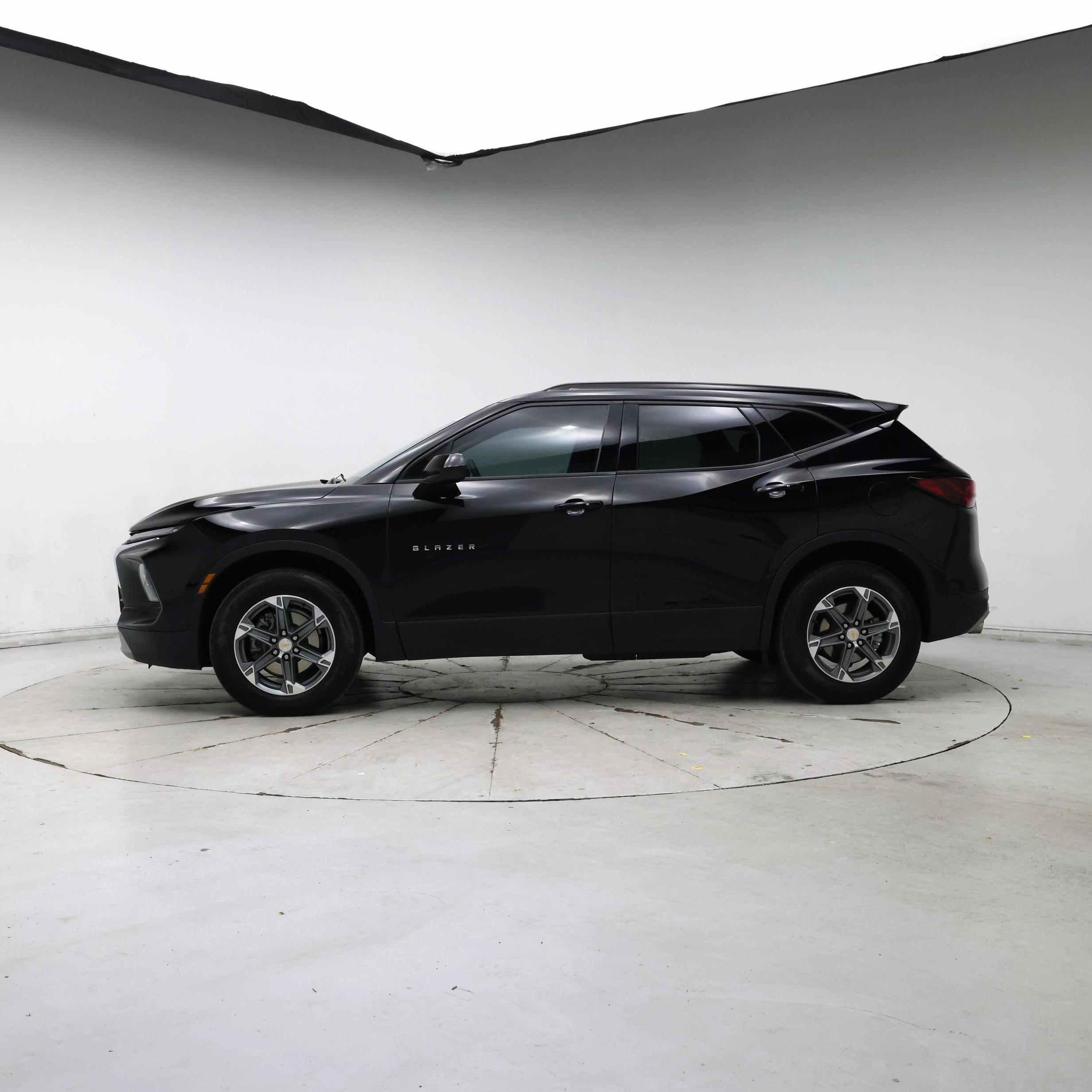 Thumbnail: 2024 Chevrolet Blazer - 3