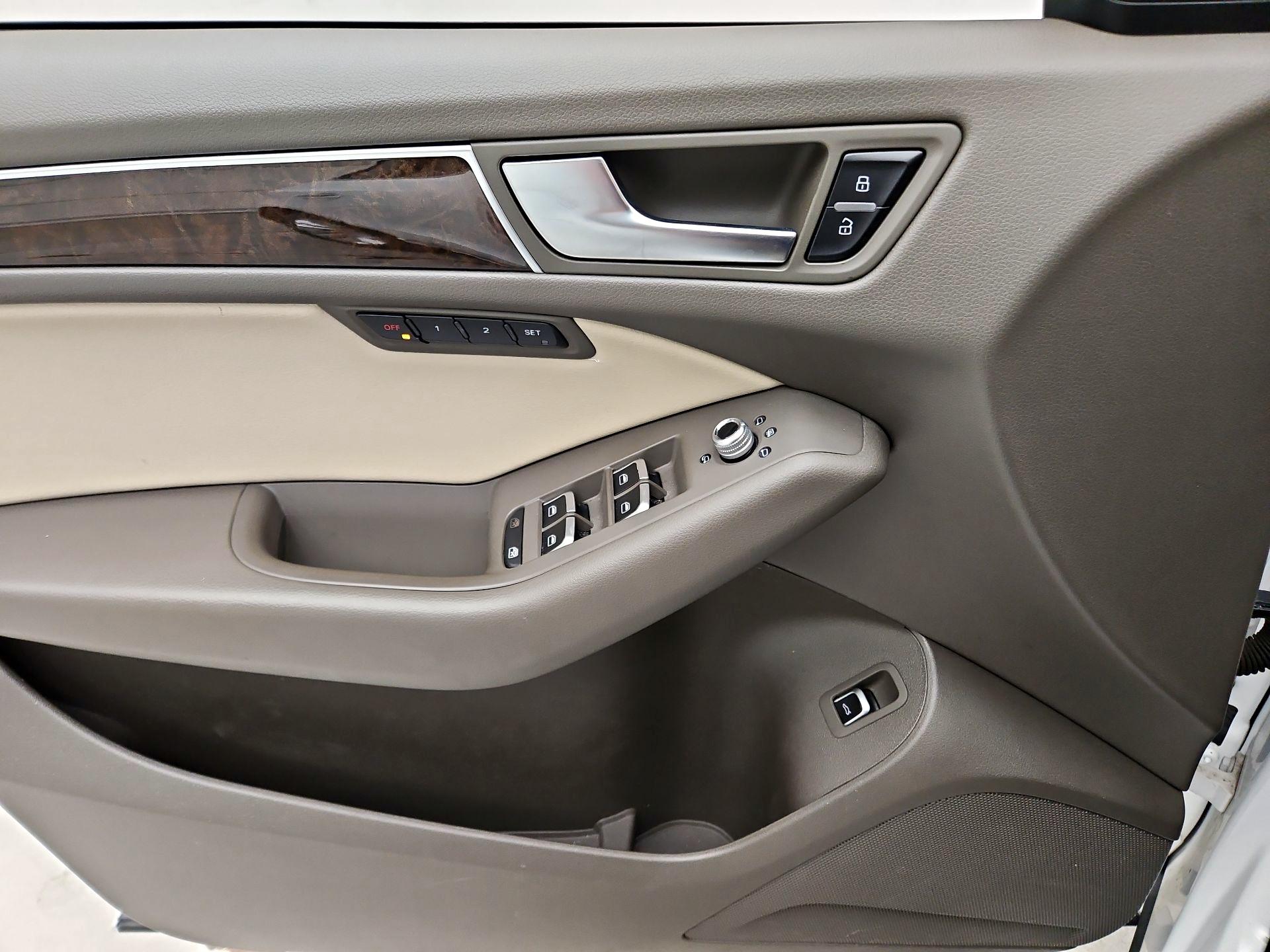 Thumbnail: 2016 Audi Q5 - 12