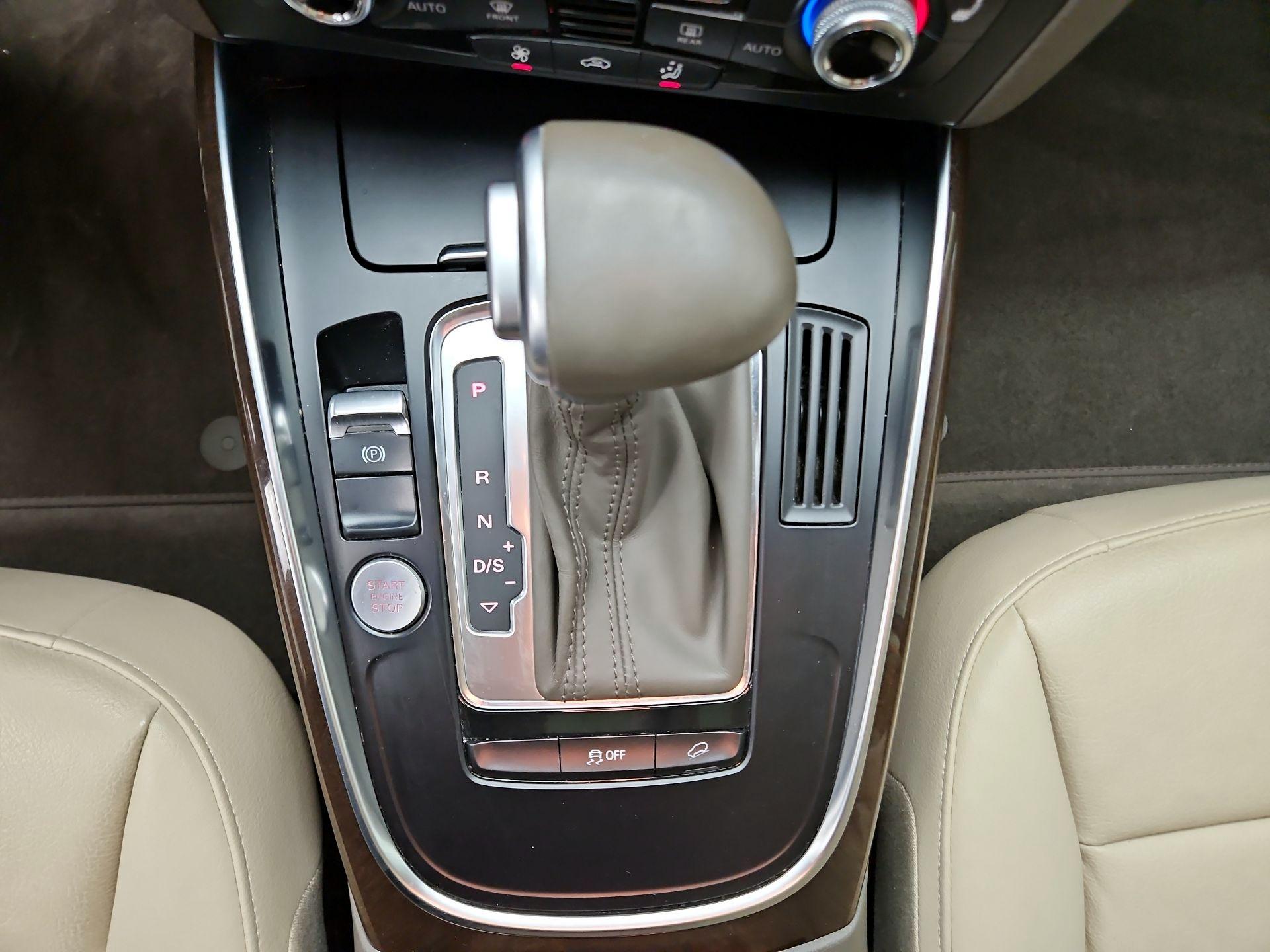 Thumbnail: 2016 Audi Q5 - 16