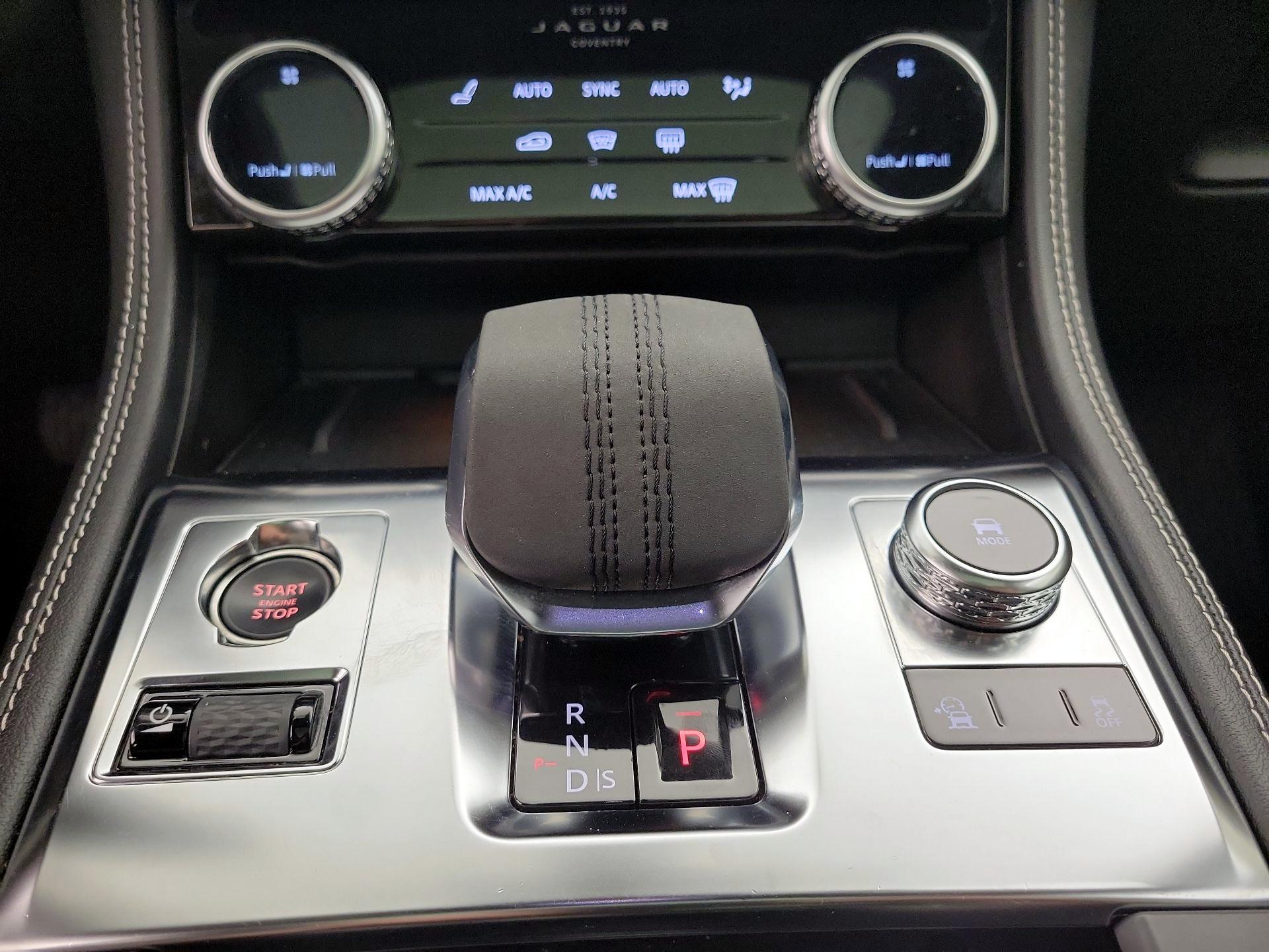 Thumbnail: 2024 Jaguar F-Pace - 17